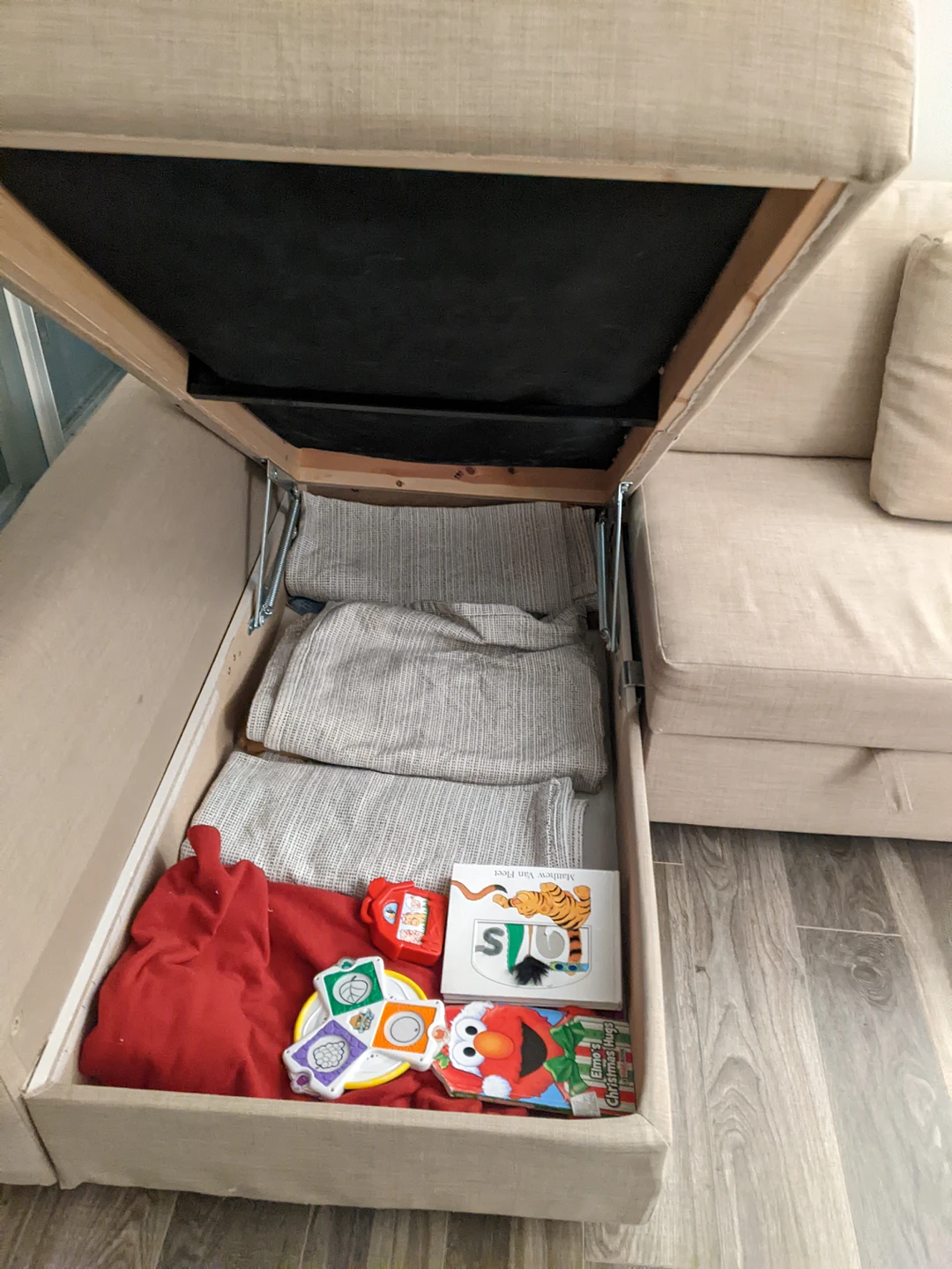 IKEA friheten sofa bed - photo 2