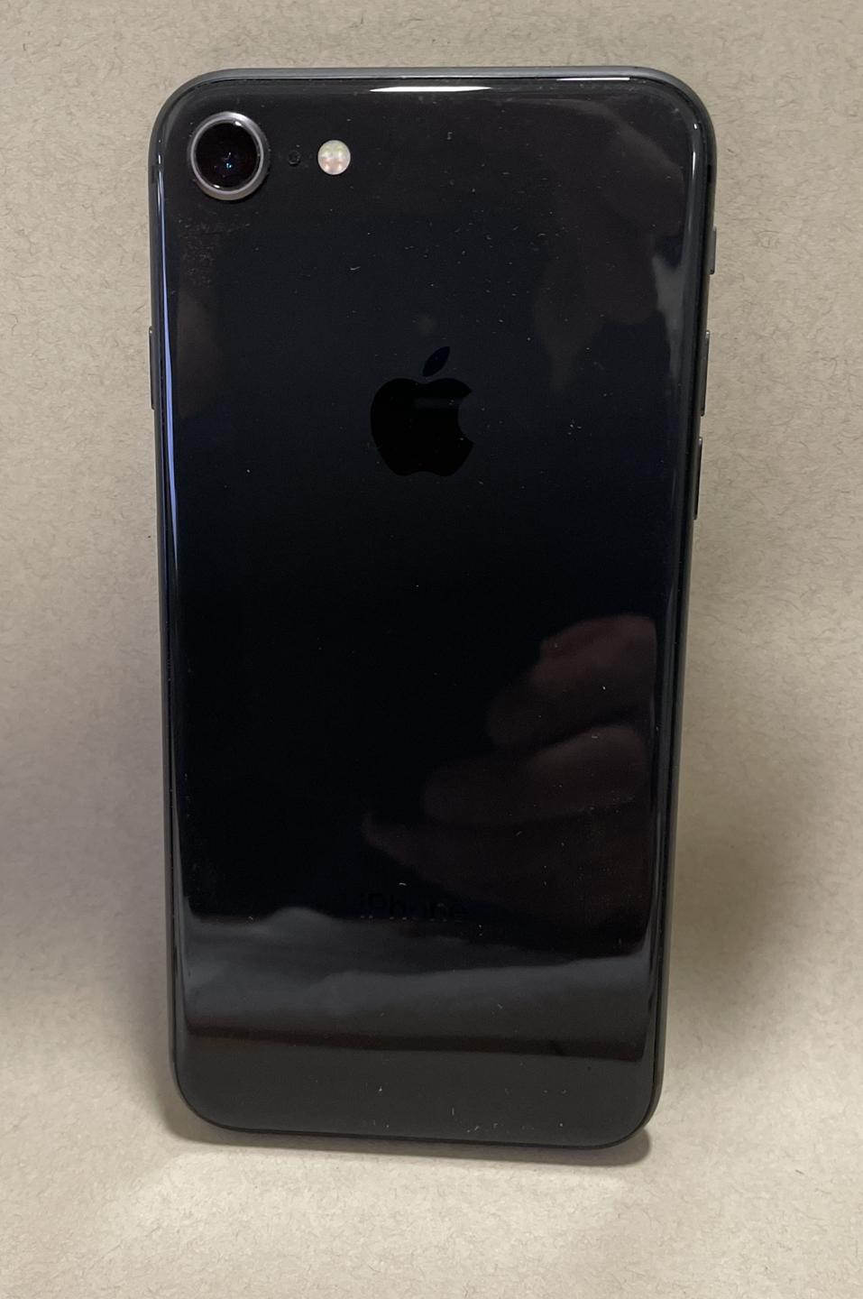 iPhone 8 64GB - photo 3