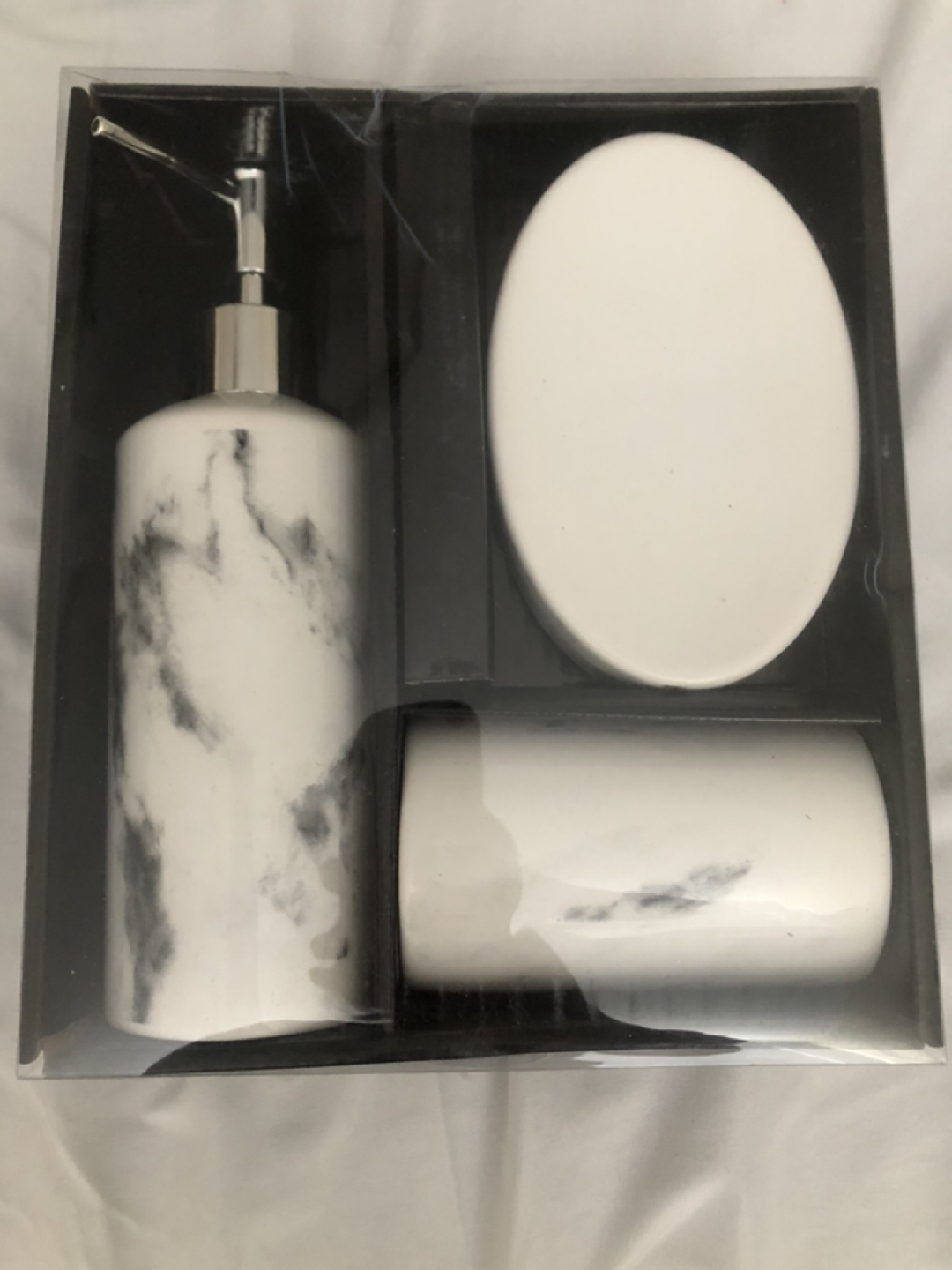 Soap dispenser, bar soap holder, and cup set thumbnail
