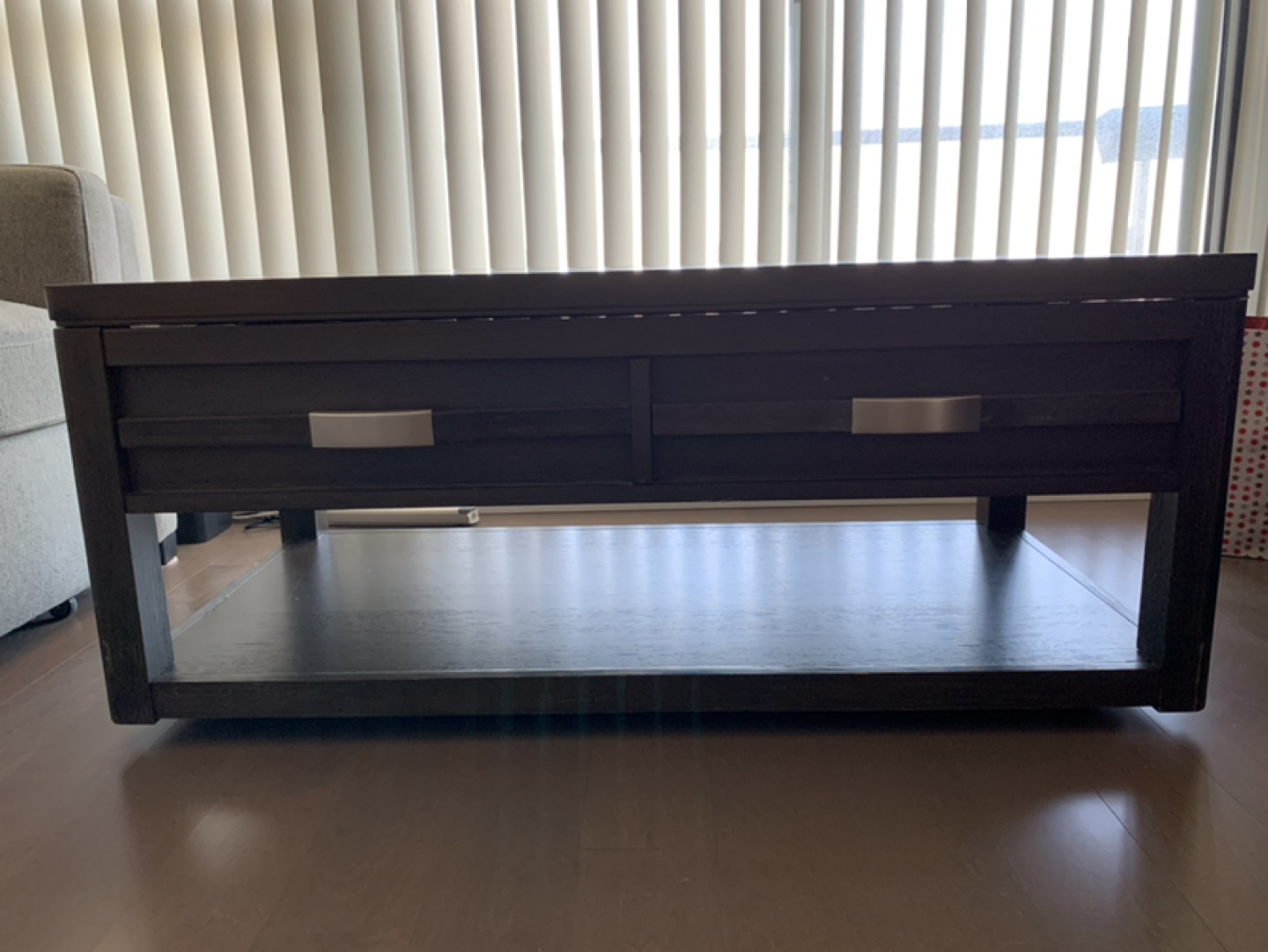 Lift-top coffee table - multipurpose - 4 wheels