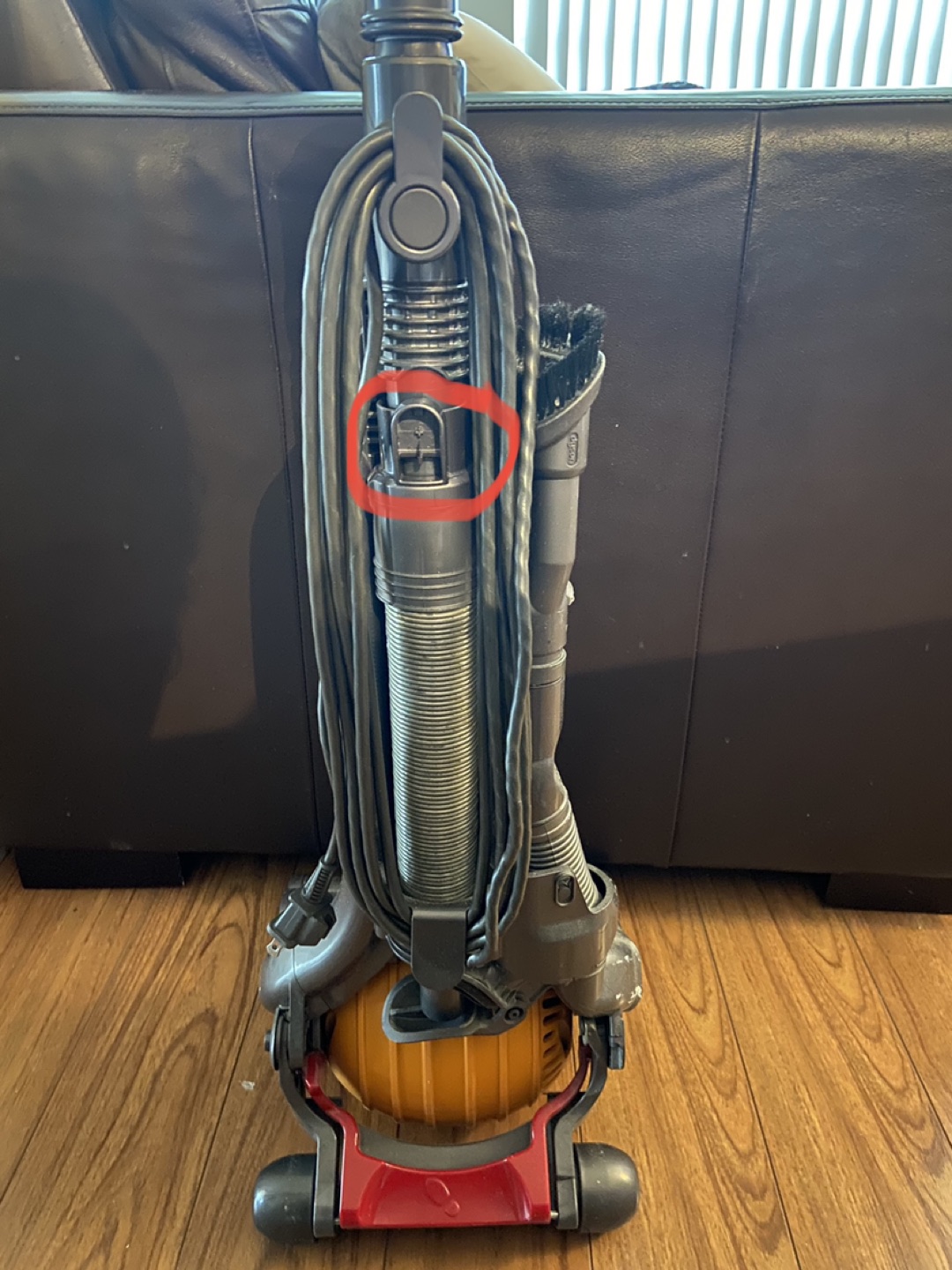 DC24  Dyson Vacuum image indicator(2)