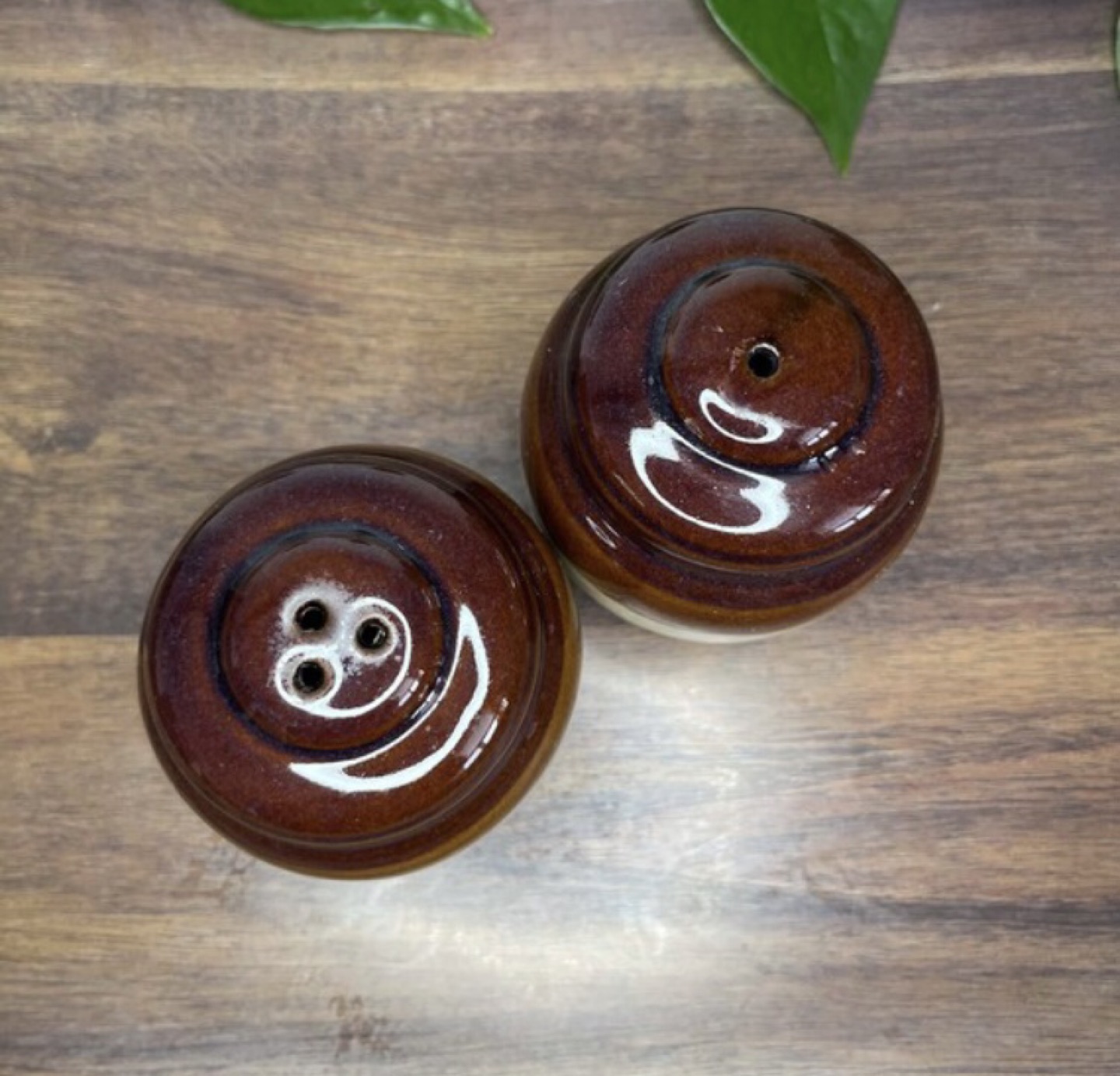 Vintage Stoneware Salt & Pepper Shakers - photo 4