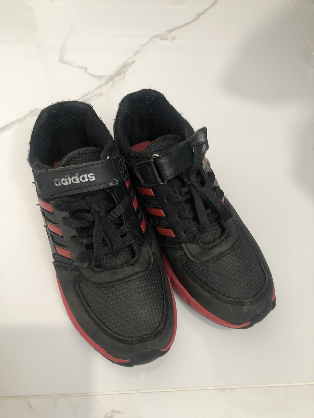 Kids shoes thumbnail
