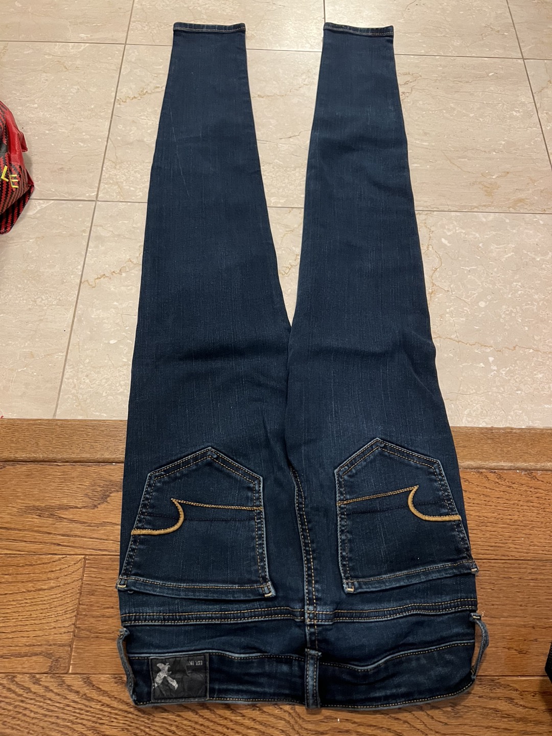 American eagle jeans super stretch size 0 (read description) image indicator(3)