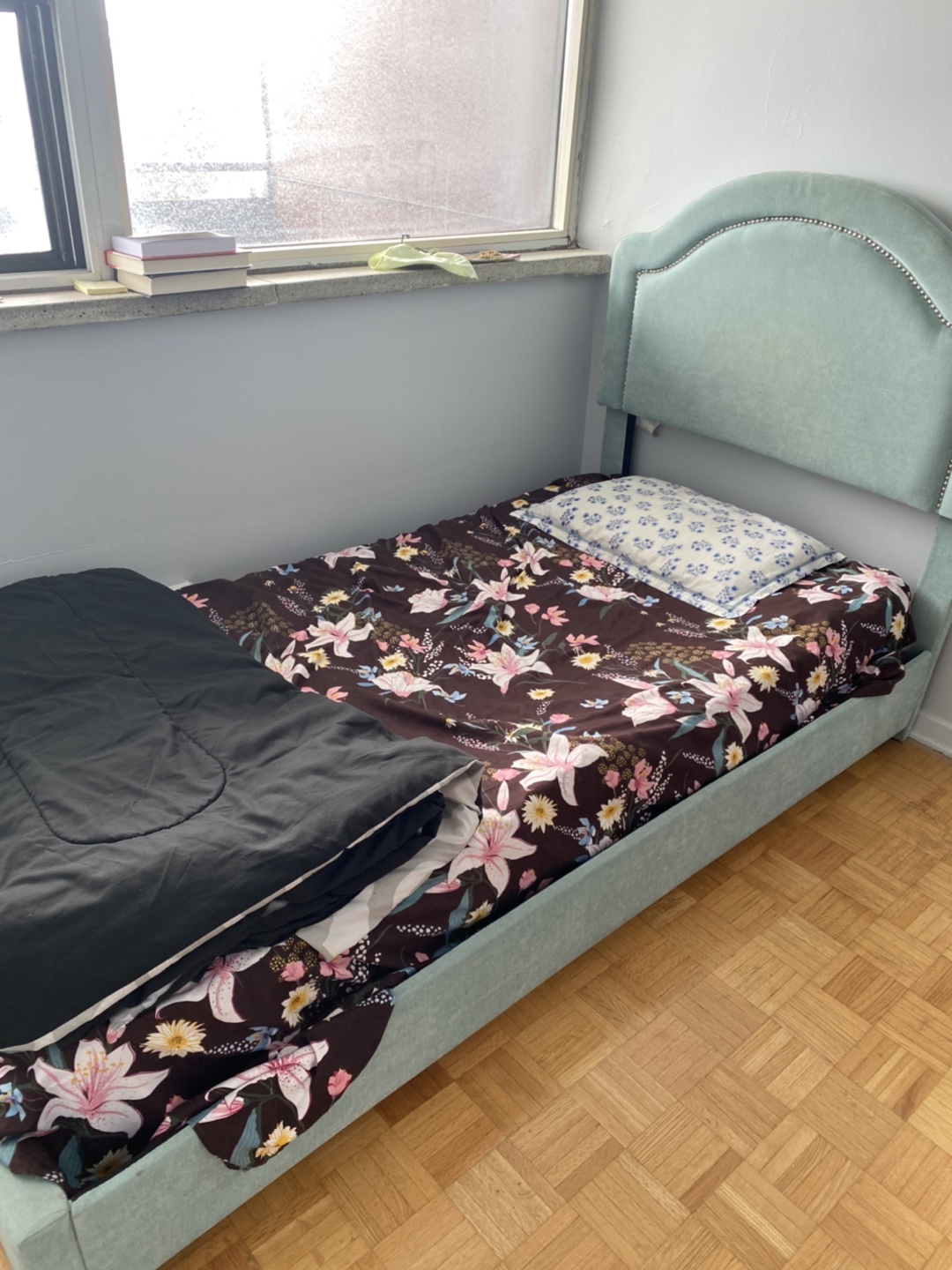 Bed with Mattress - photo 2