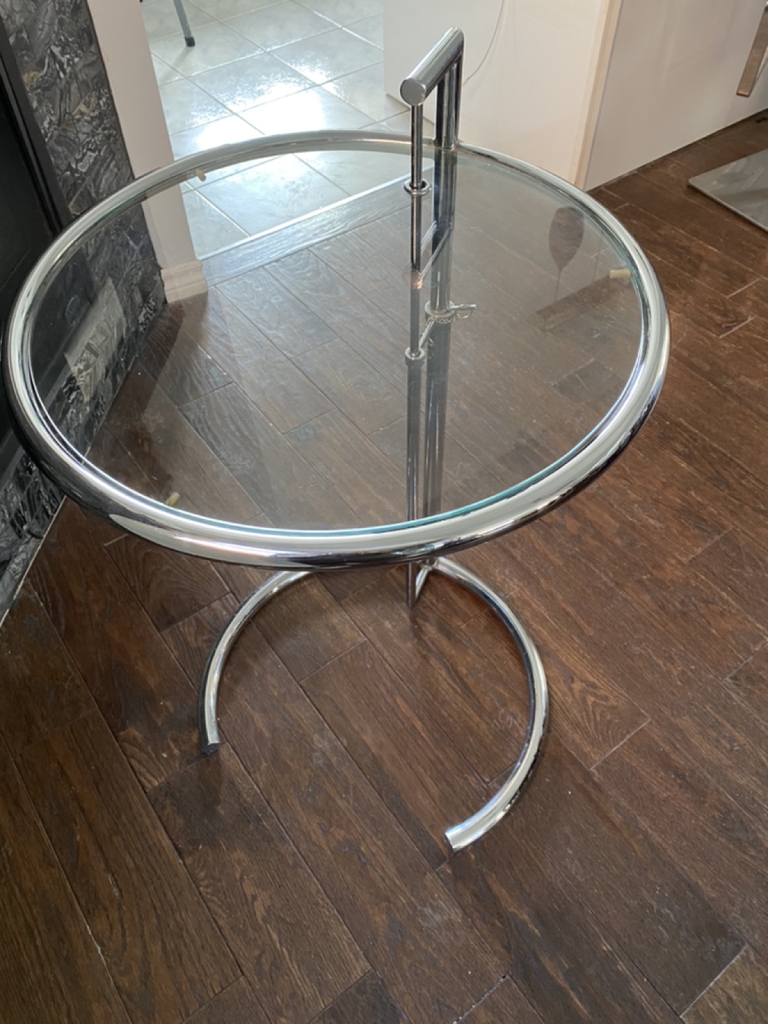 Glass Table thumbnail
