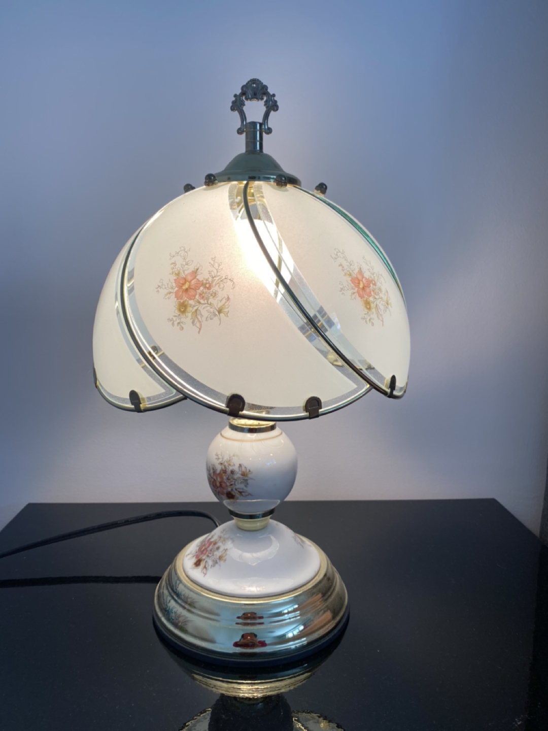 Night table lamp, touch sensitive - photo 3