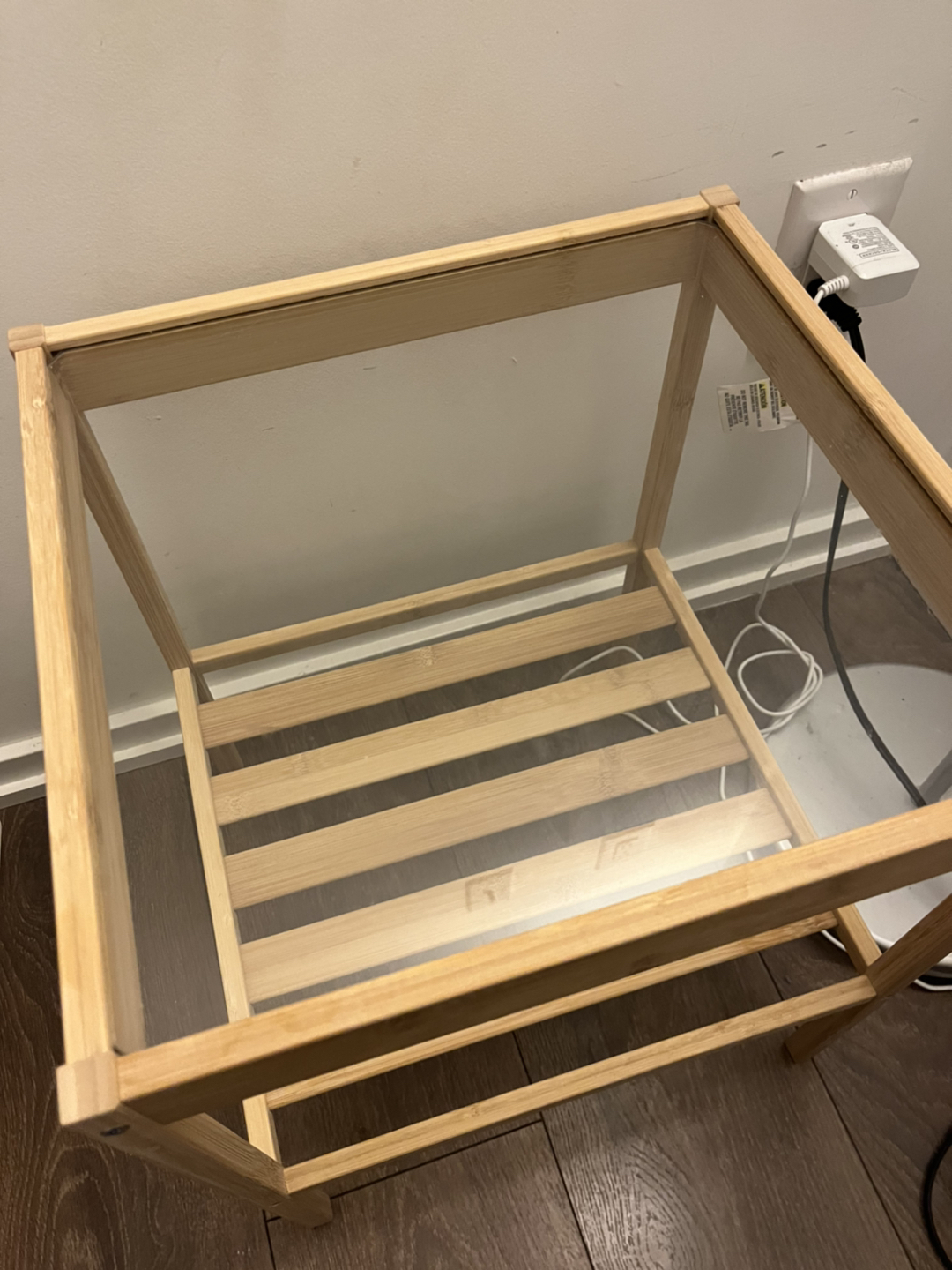 Bed side table (ikea)