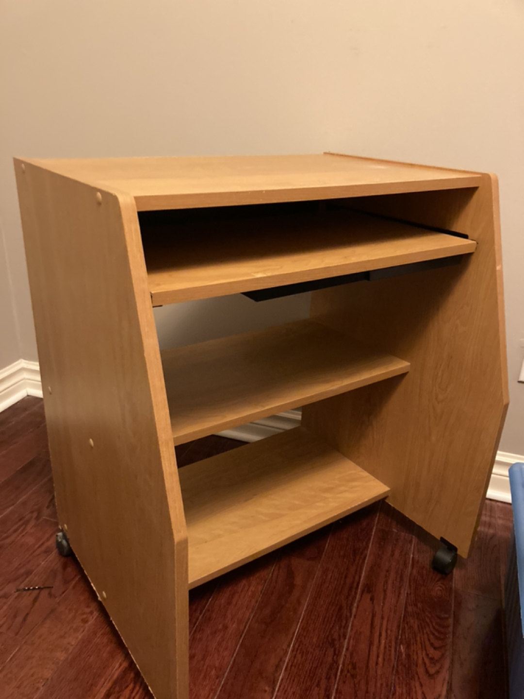 Little desk with pullout keyboard thumbnail