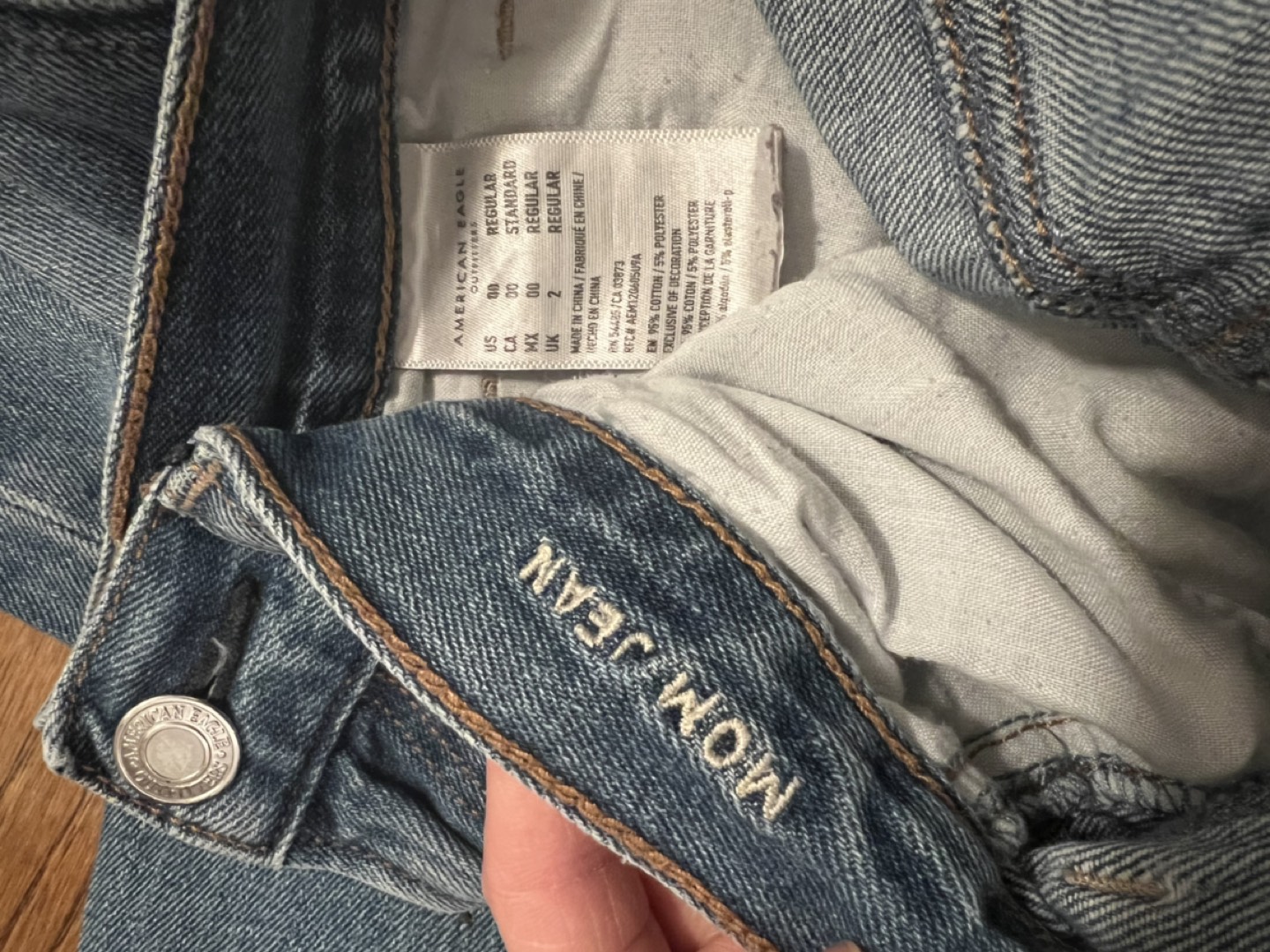 American eagle mom jeans blue size 00 image indicator(3)