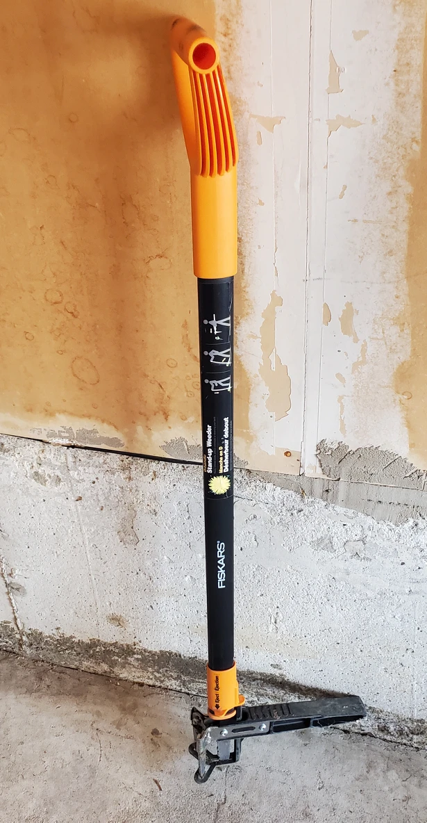 Stand-up Weeder - gardening tool thumbnail