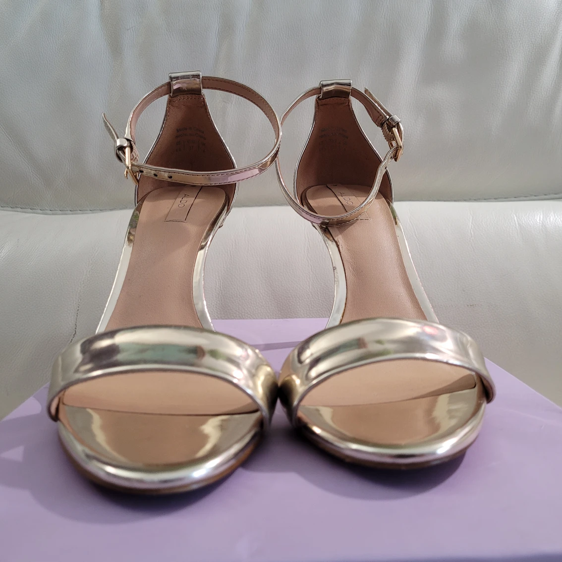 Metallic Pumps Sandals EUC image indicator(3)