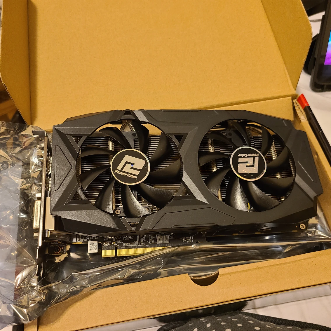 radeon rx580 8gb - photo 3