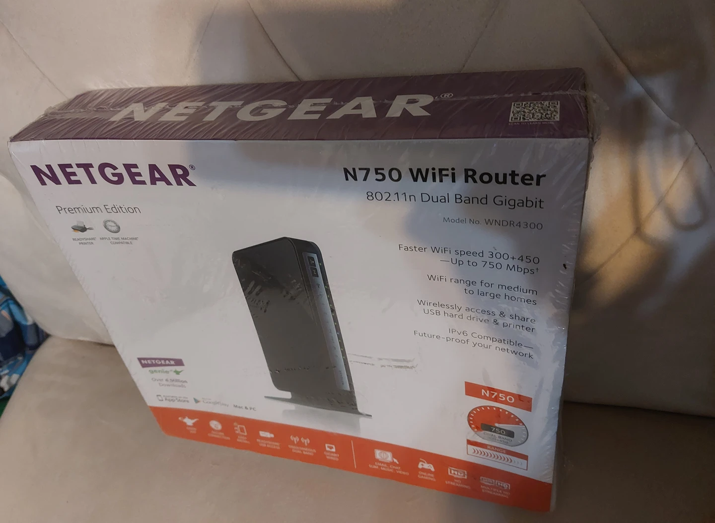 NETGEAR WNDR4300 Wireless wifi Router -N750 image indicator(4)