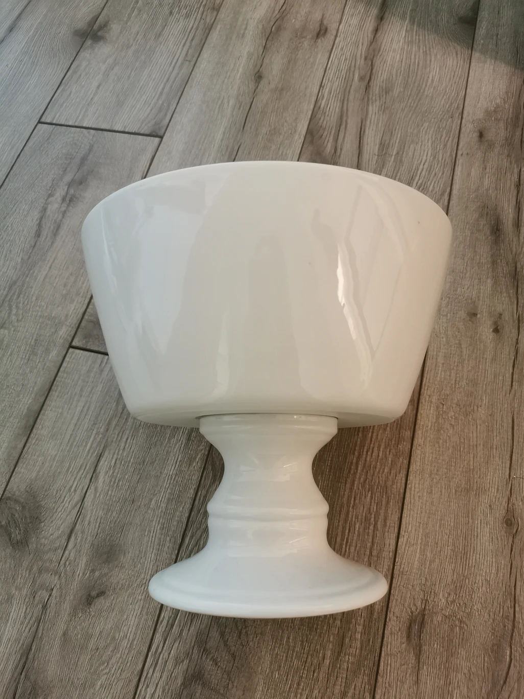 Ceramic large fruit bowl