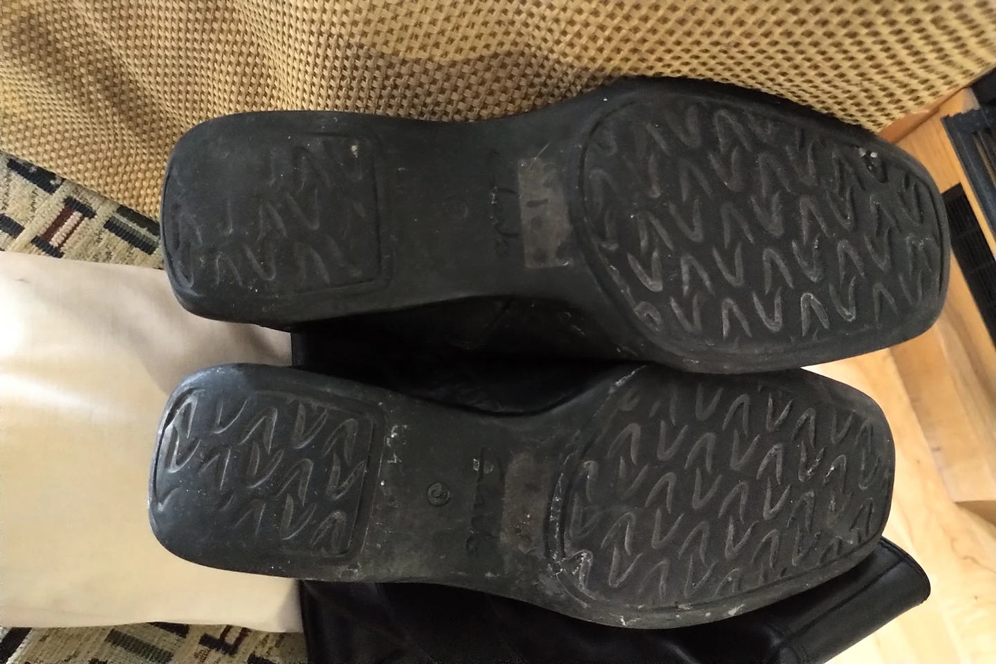 women's boots-Clarks image indicator(5)