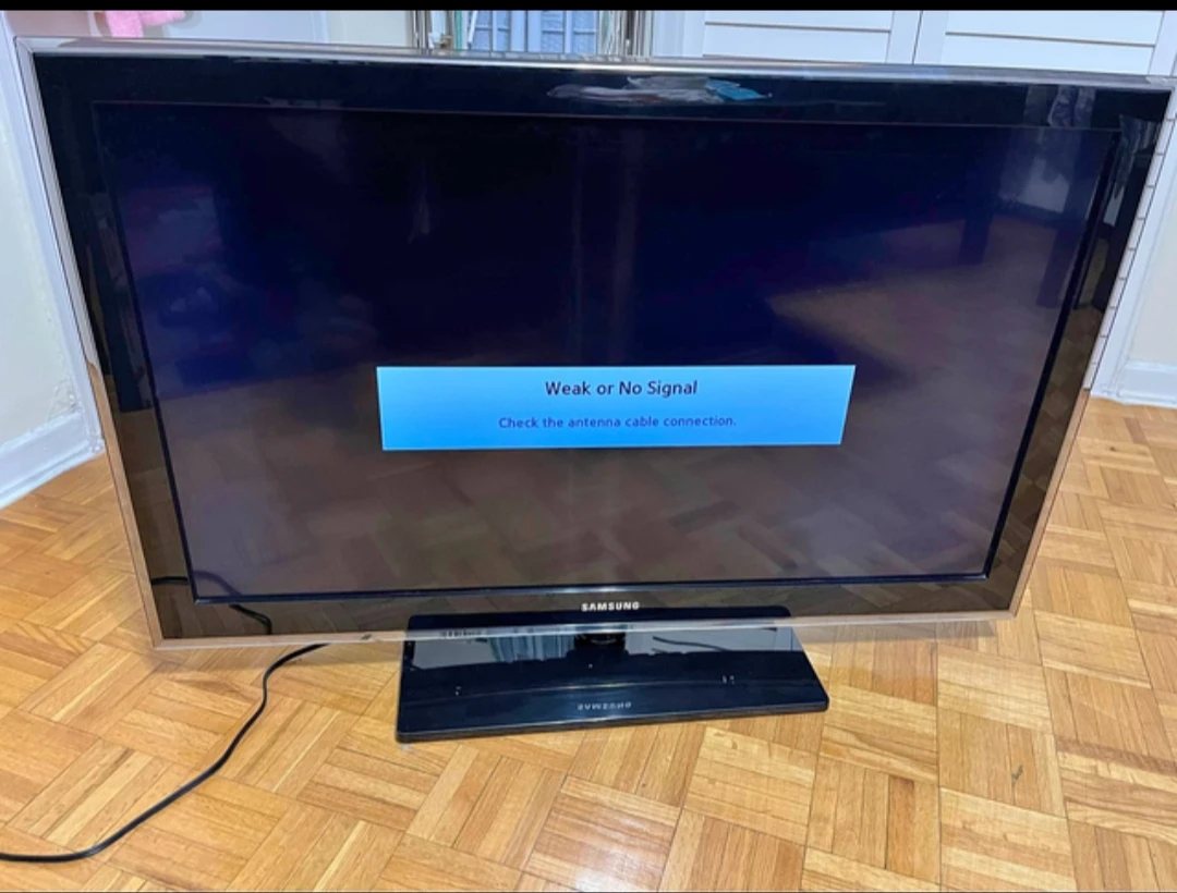 40" 550 Series full HD Widescreen LCD TV