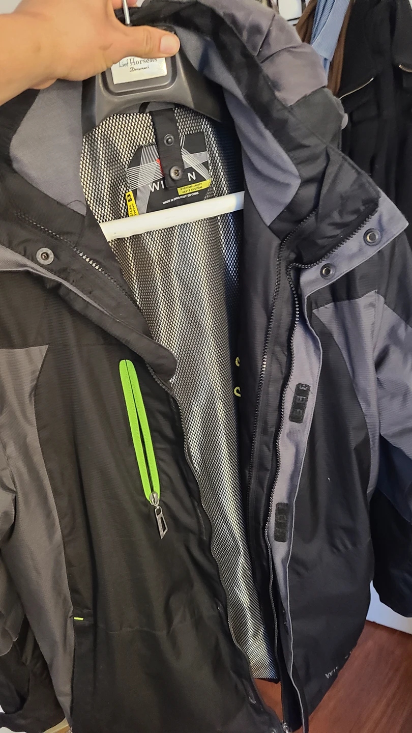 Wilson jacket  (small) however fits like medium thumbnail