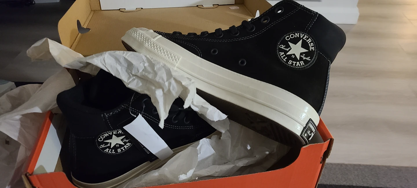 CONVERSE - UNISEX Brandnew!