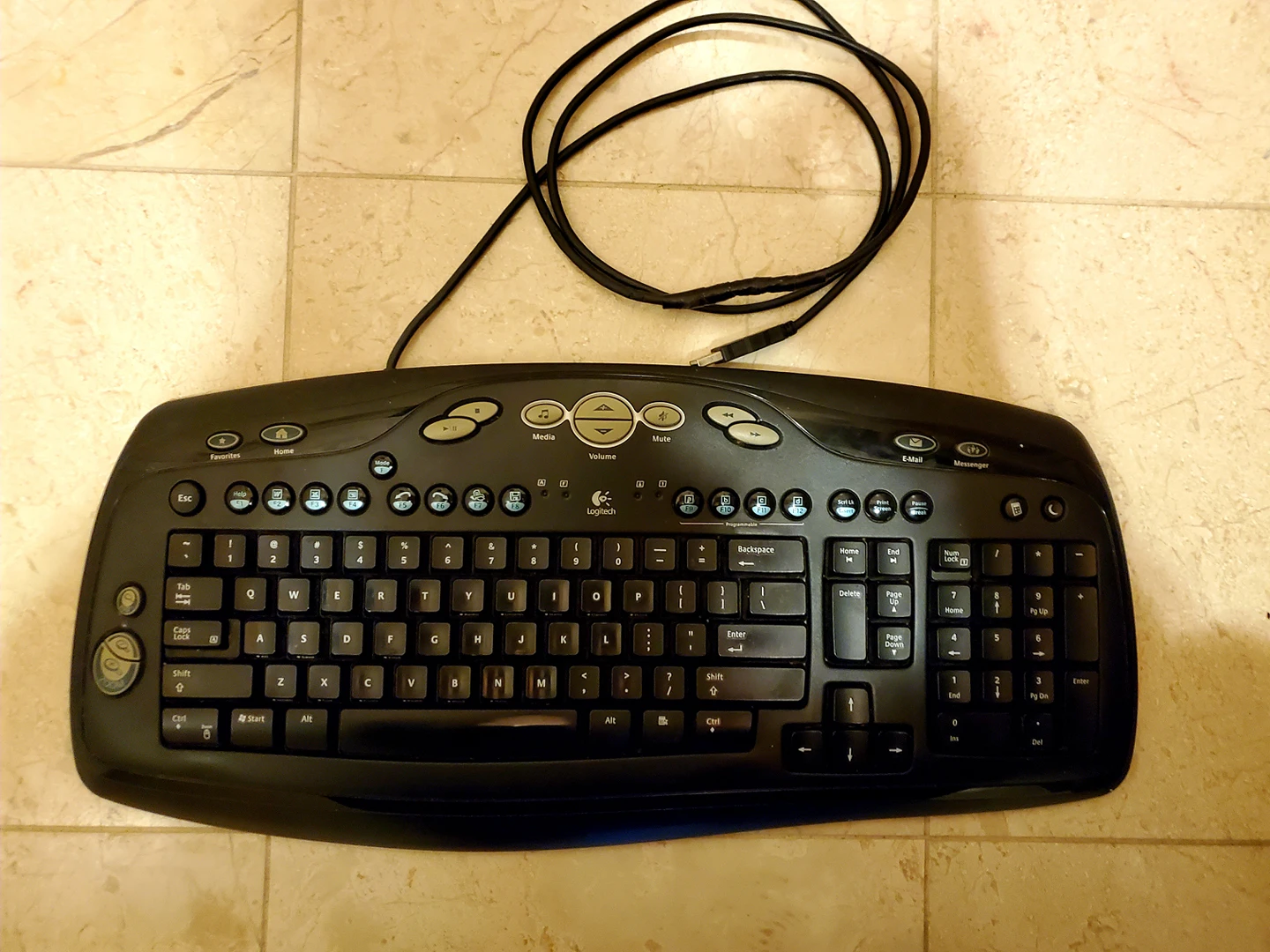 Logitech Keyboard #freecycle