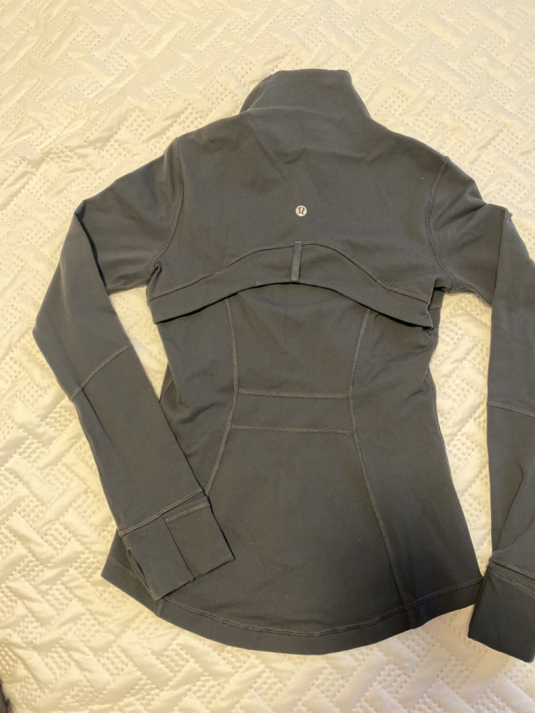Lululemon Zip Up Size 4 image indicator(2)