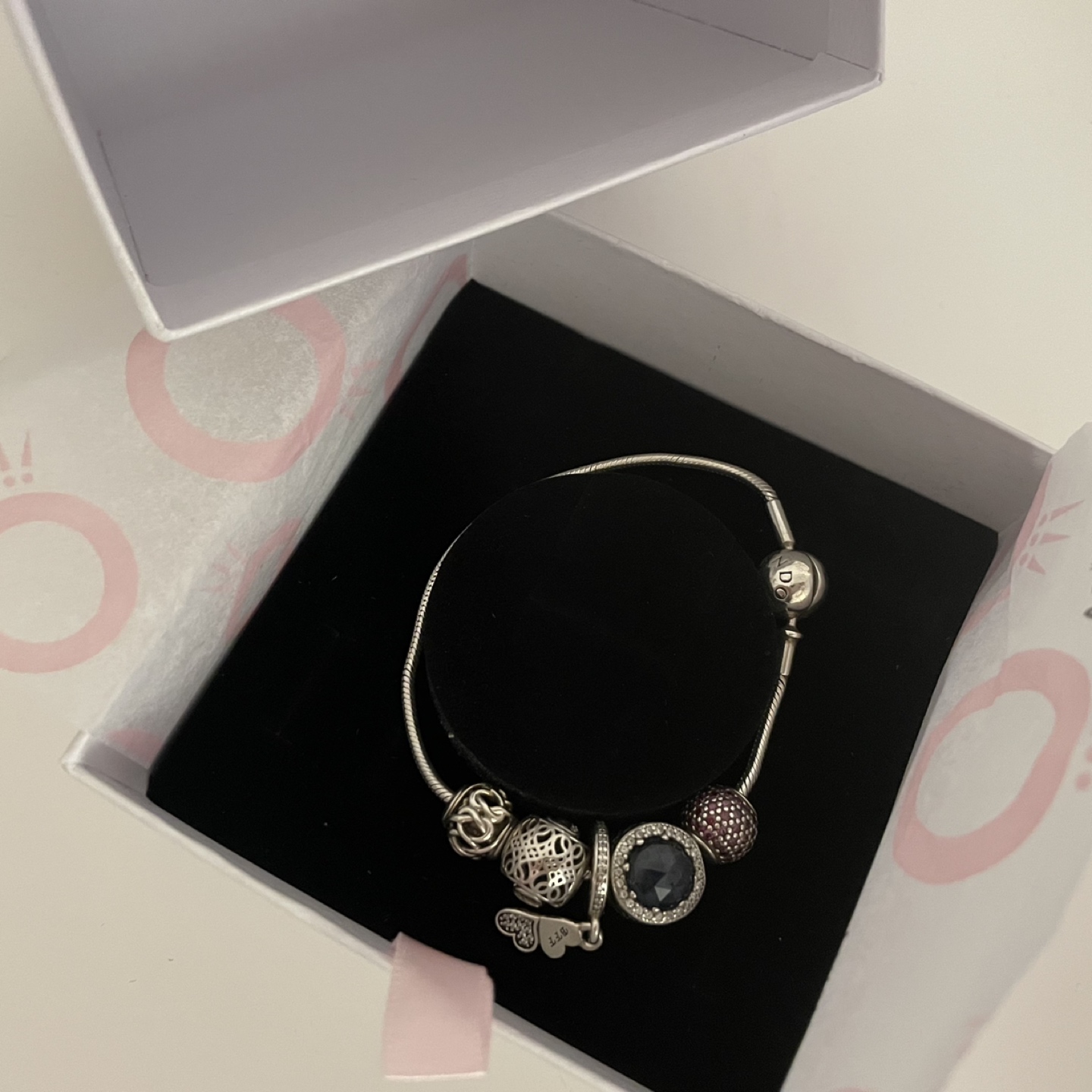 Pandora bracelet (with 5 charms)