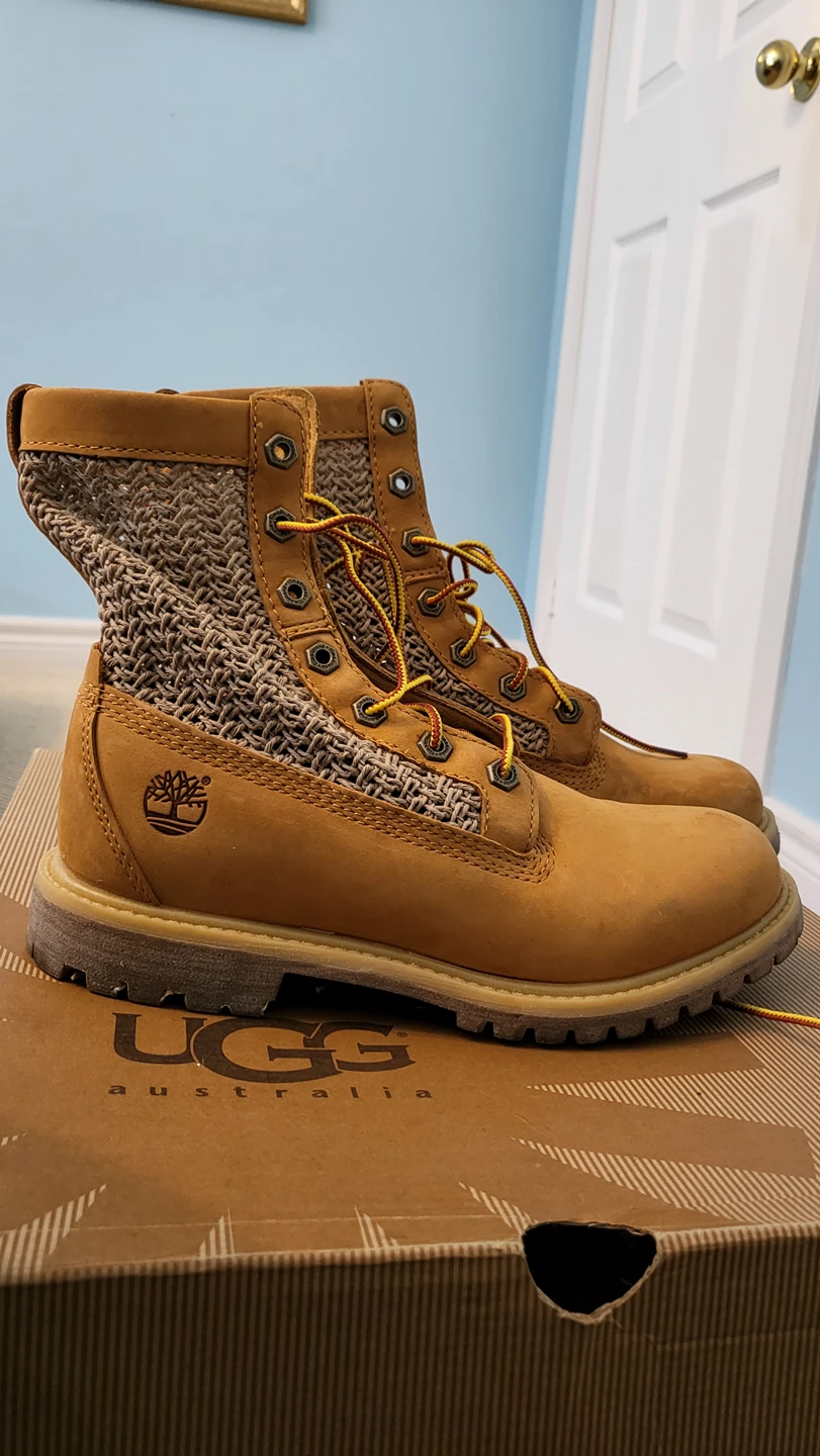 TIMBERLAND brand new boots (W7) thumbnail