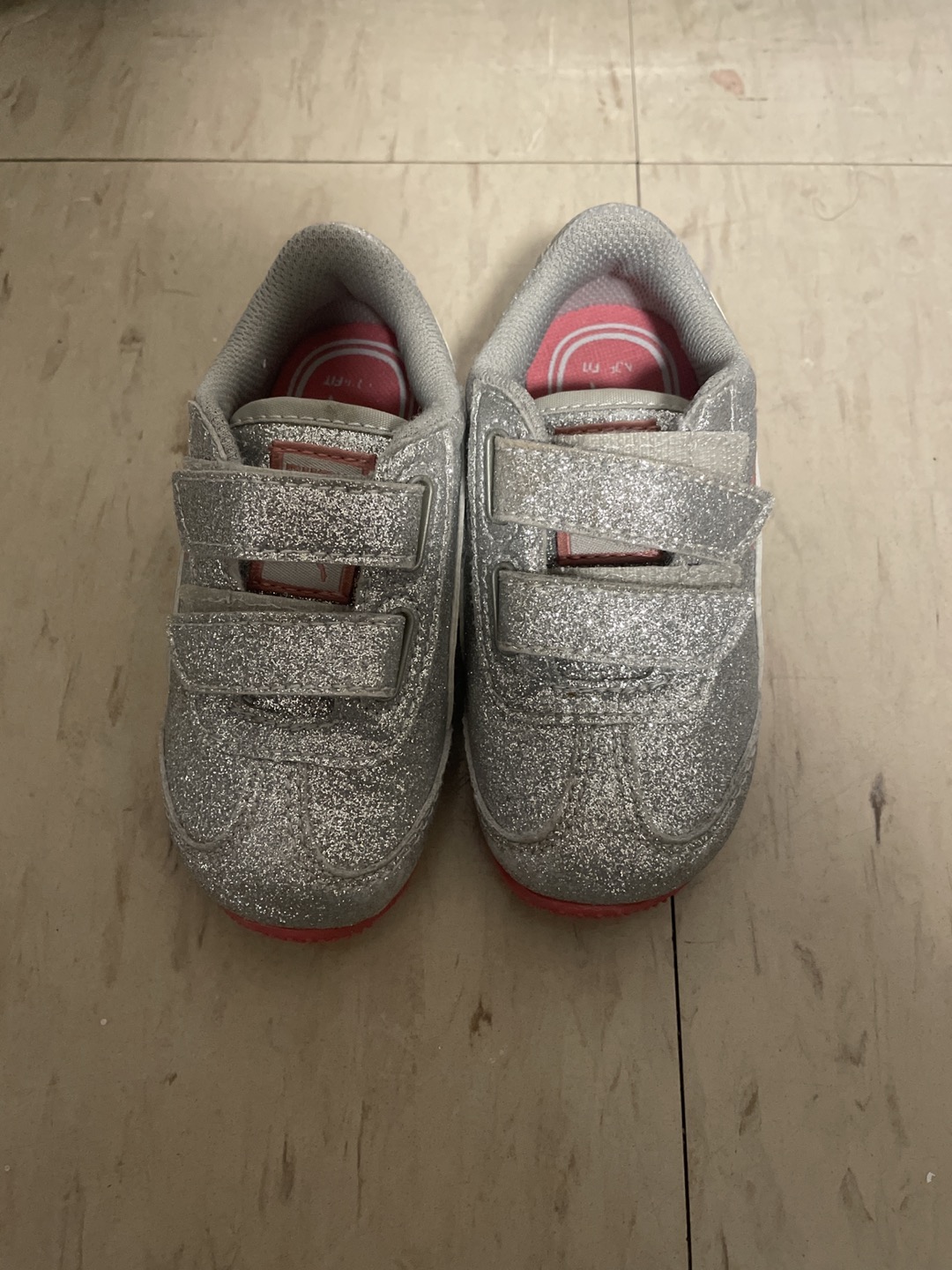 Sparkle puma sneaker thumbnail