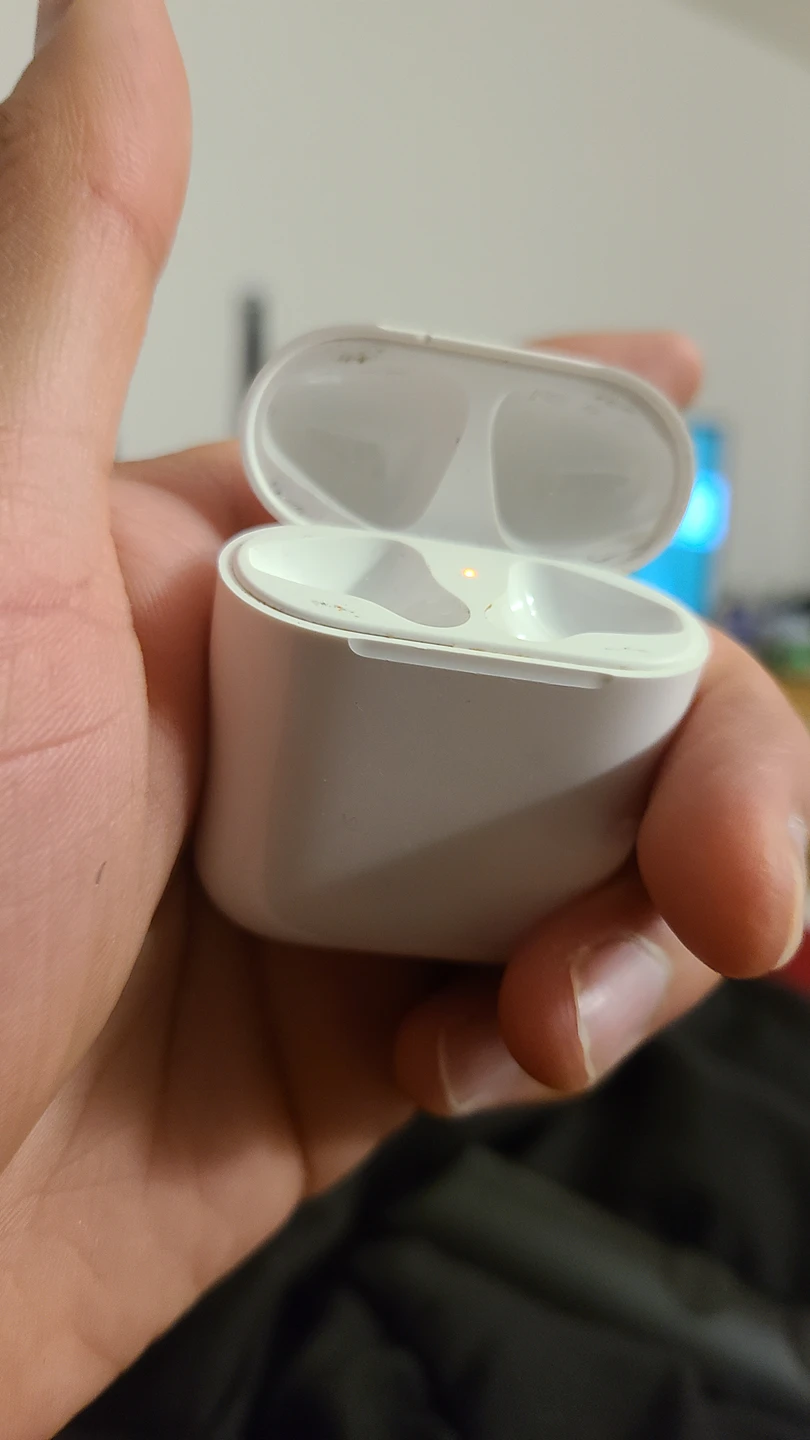 Airpod 2nd generation case ( Just case image indicator(2)