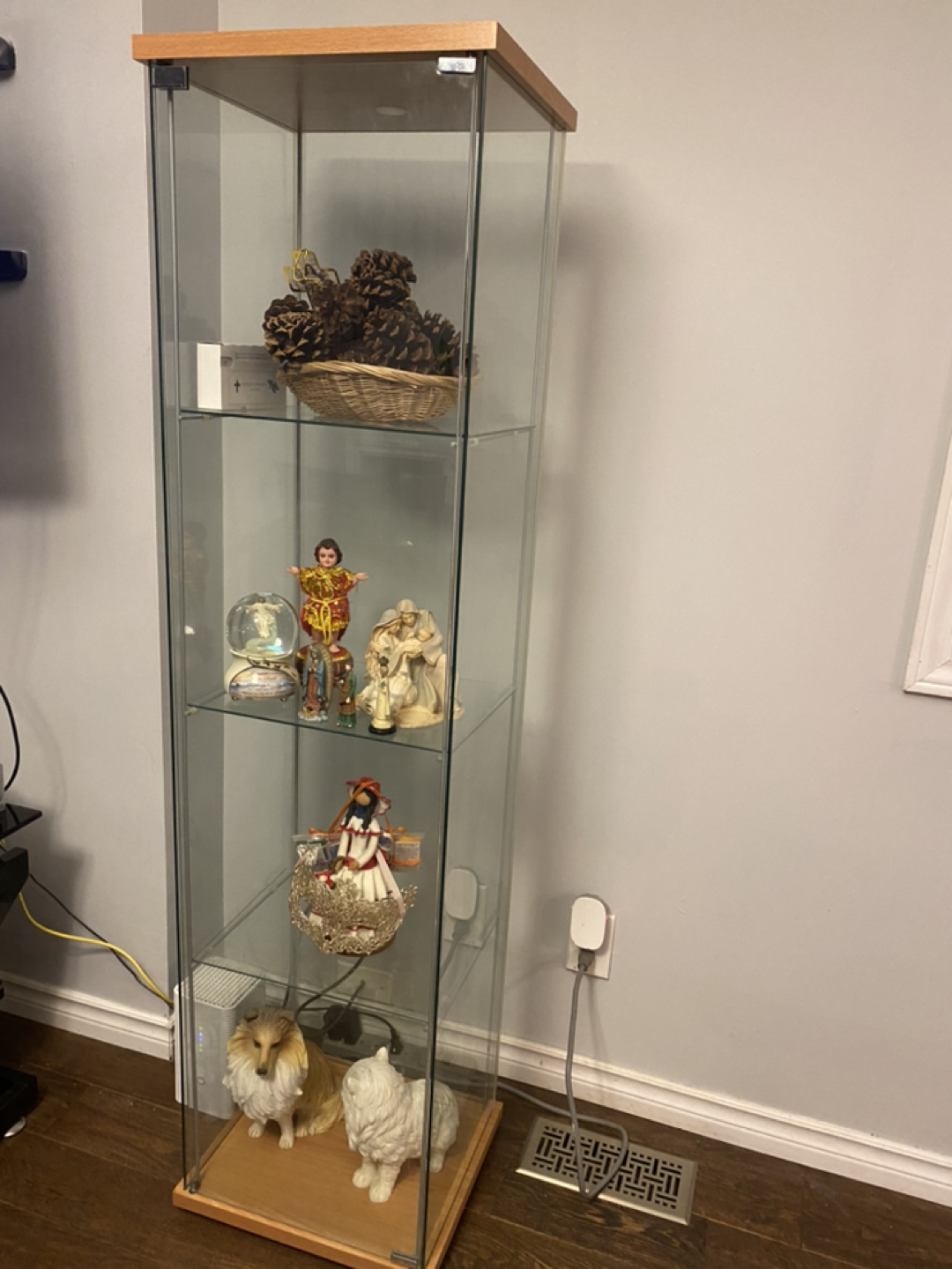 Glass stand thumbnail
