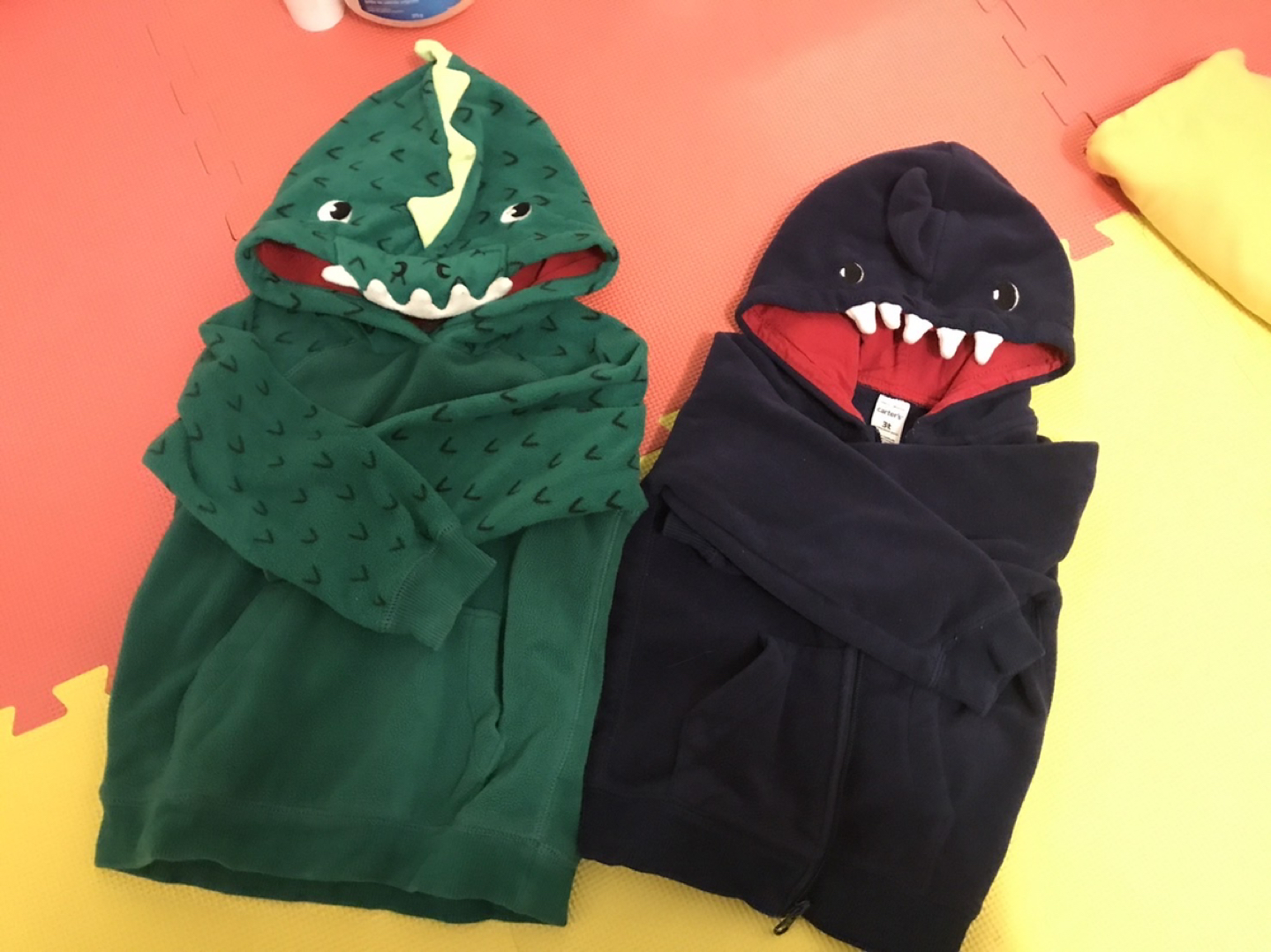 #freecycle 3T kids dragon and shark hoodie thumbnail