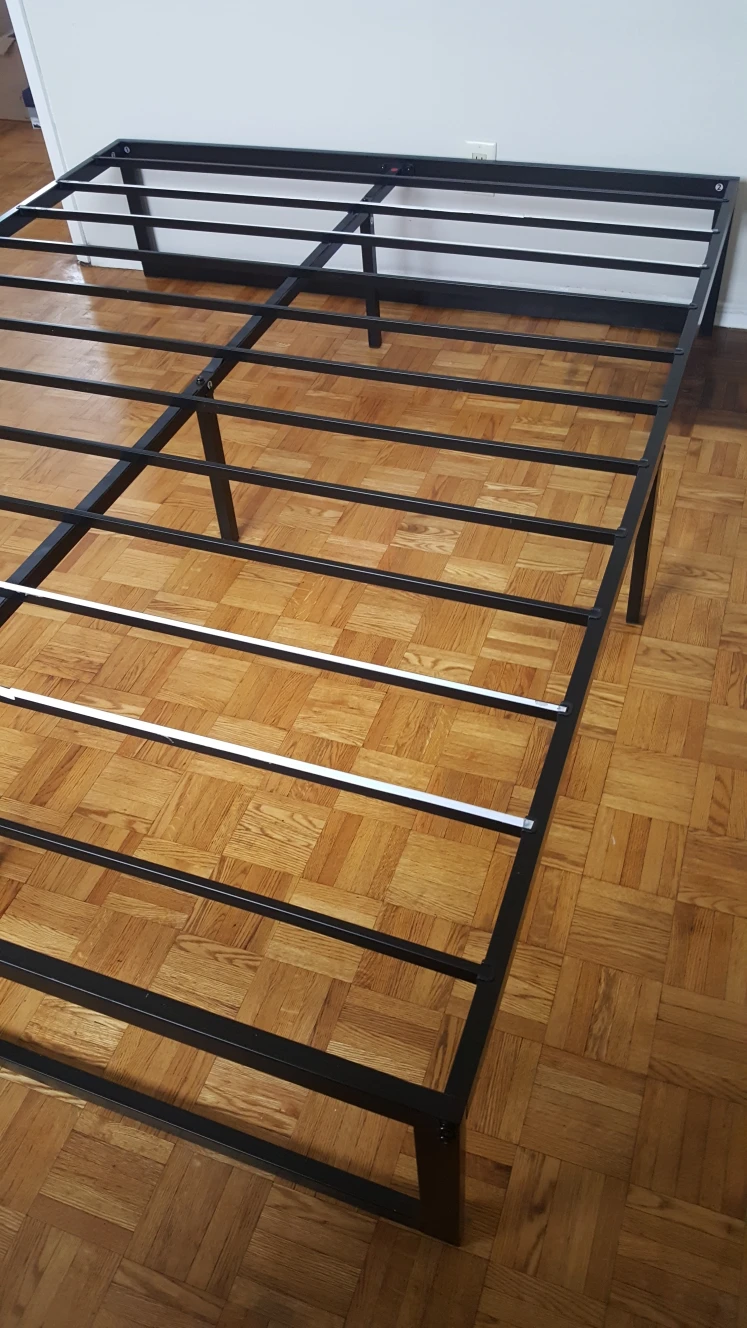 Bed frame - Queen size - photo 3