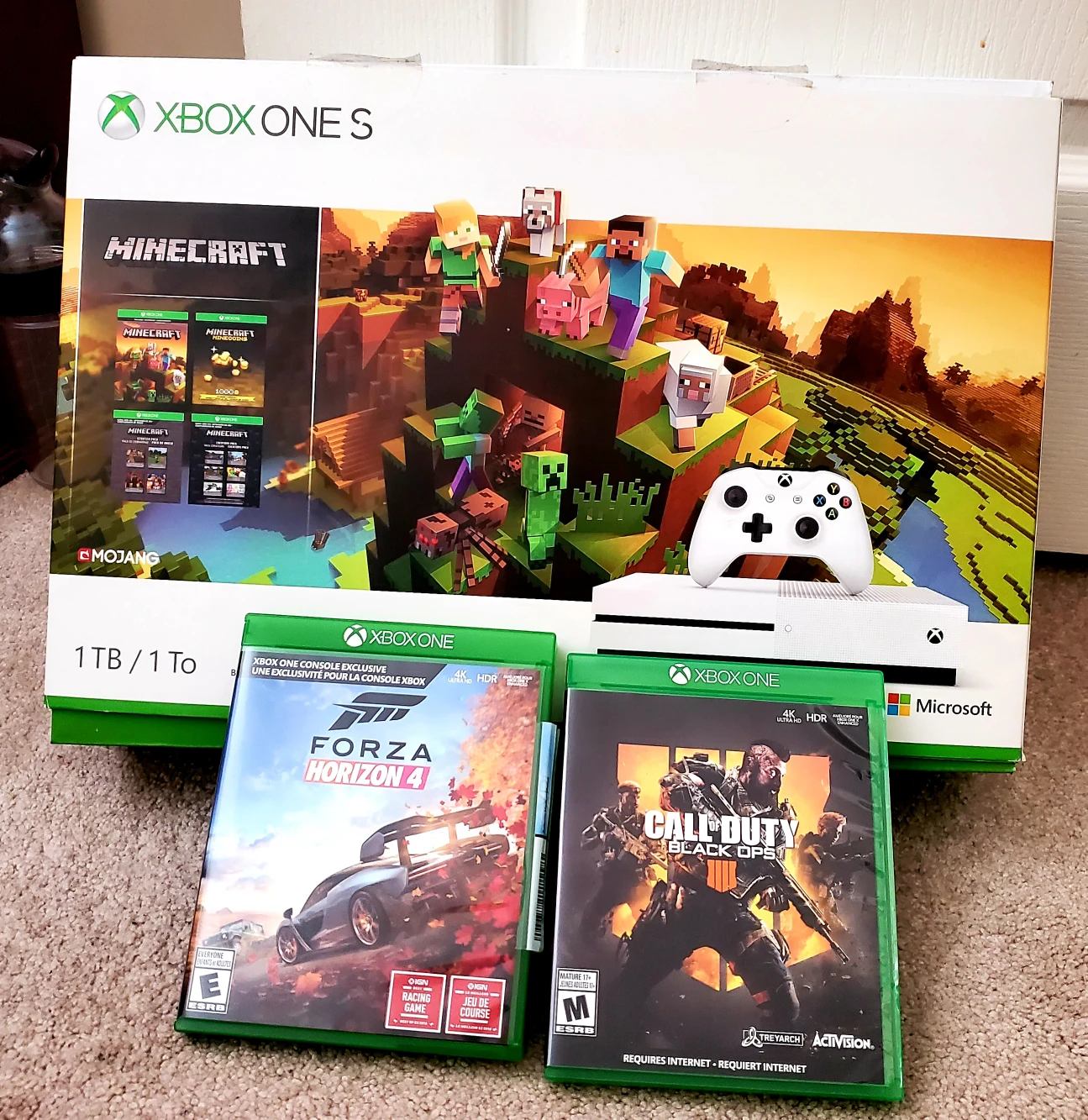 Xbox One S 1Tb with 4 games. Mint condition