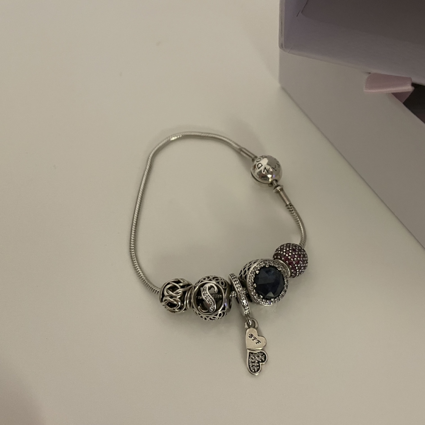 Pandora bracelet (with 5 charms) - photo 2