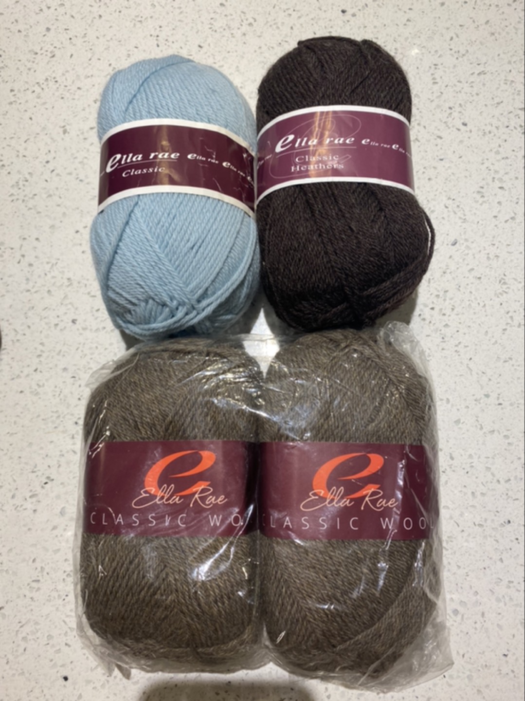 100% wool yarn thumbnail