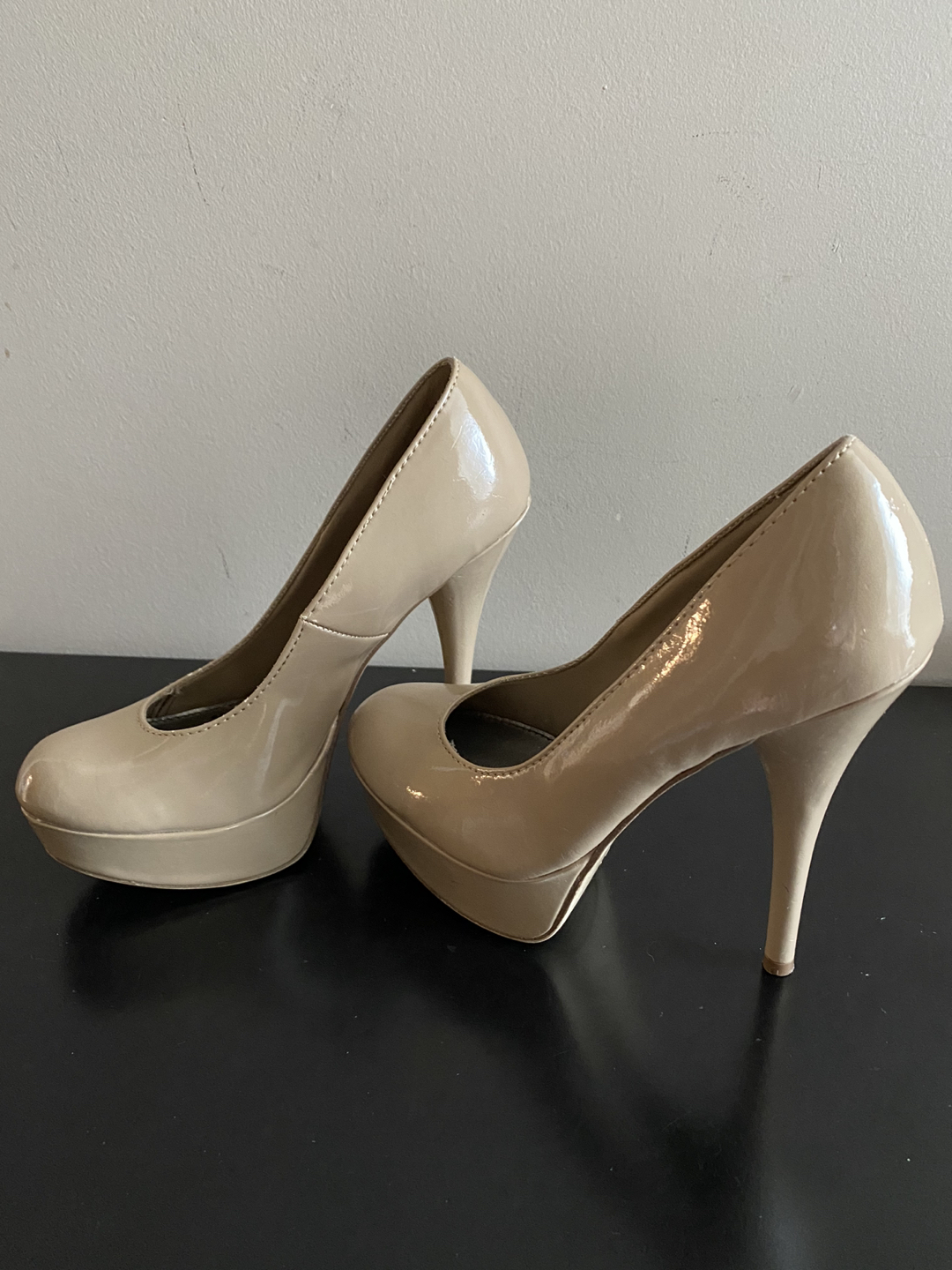 Beige Heels thumbnail