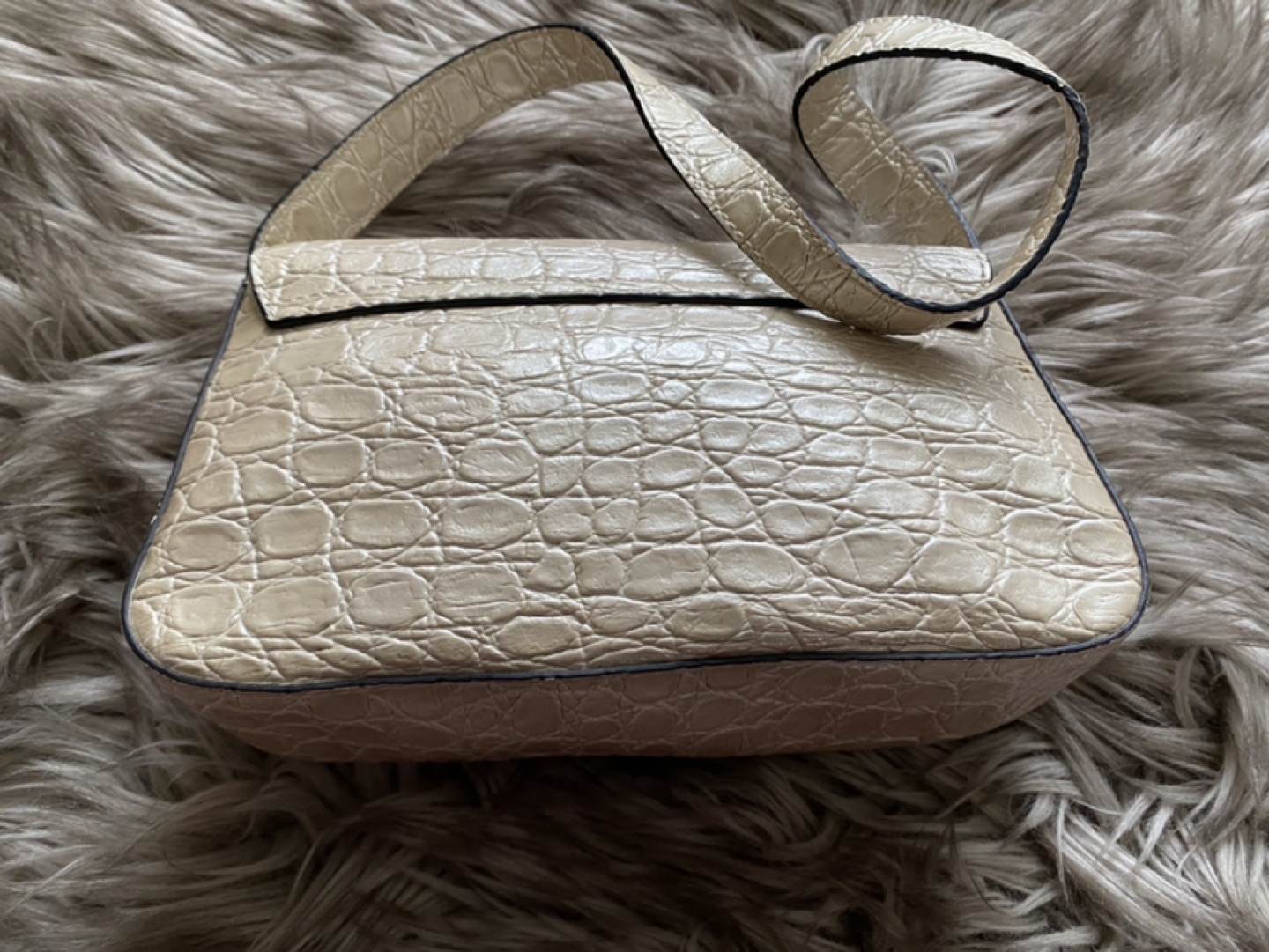 Small guess purse - photo 3