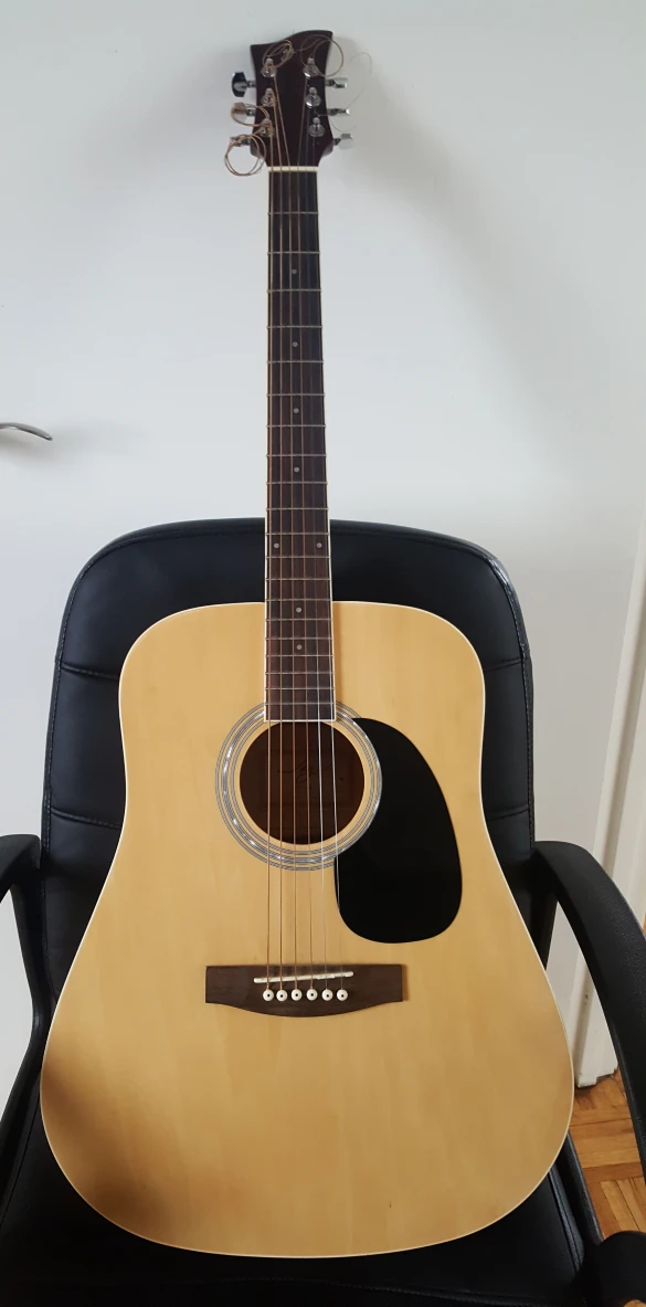 Acoustic guitar - Jay