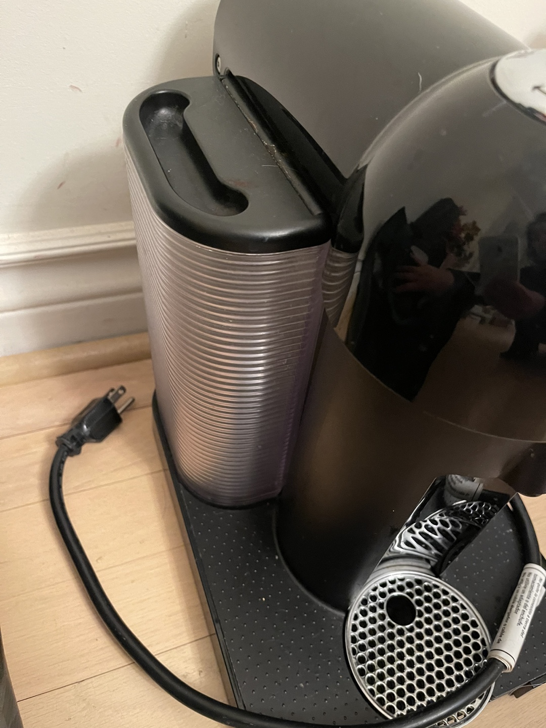 Nespresso Vertuoline Machine - photo 3
