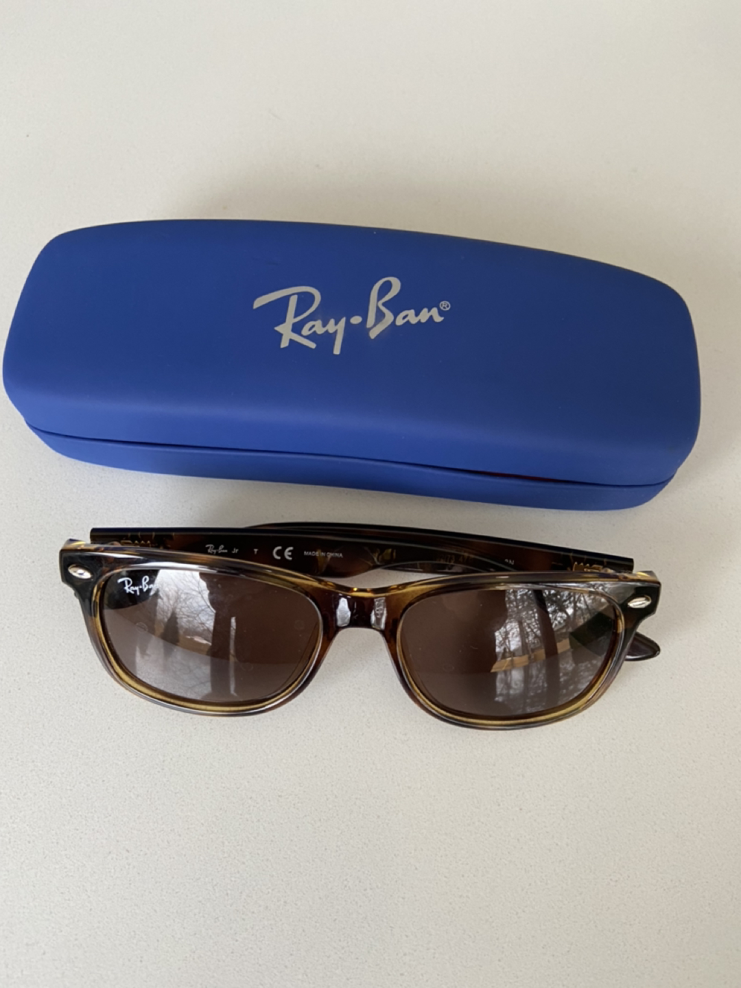 Ray Ban Sunglasses thumbnail