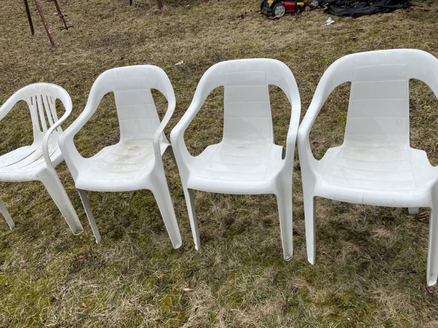 5 patio chairs for sale (35 inch tall )