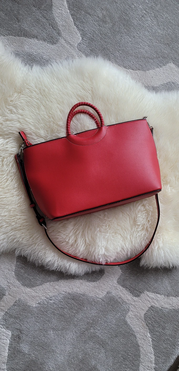 Zara, Red tote bag thumbnail
