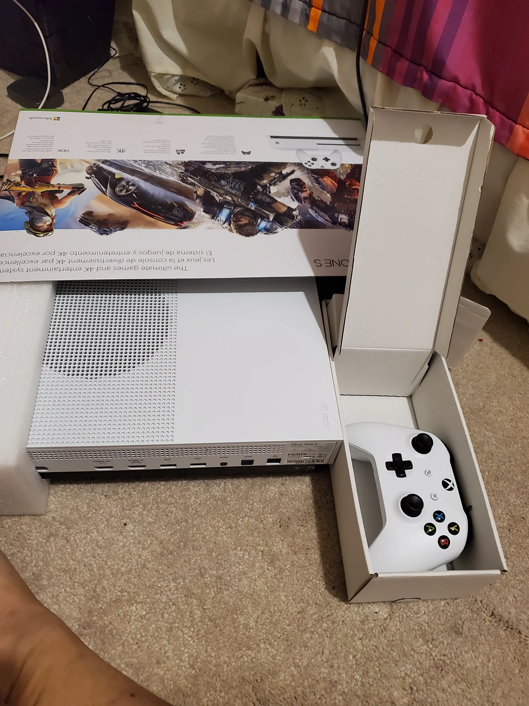 Xbox One S 1Tb with 4 games. Mint condition - photo 4
