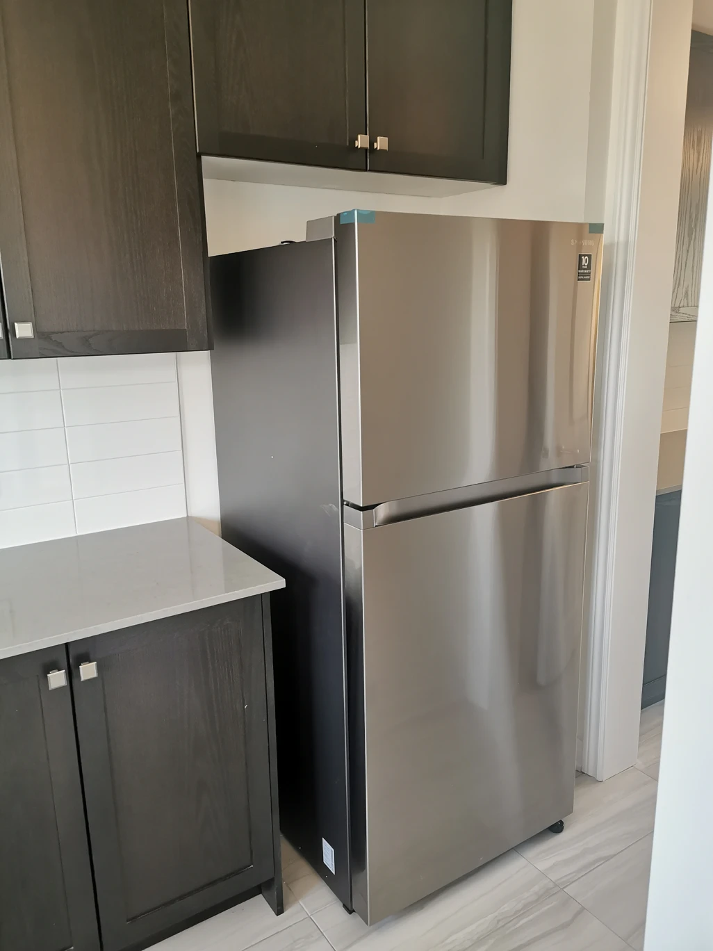 *moving sale* brand new Samsung 29" top mount refrigerator