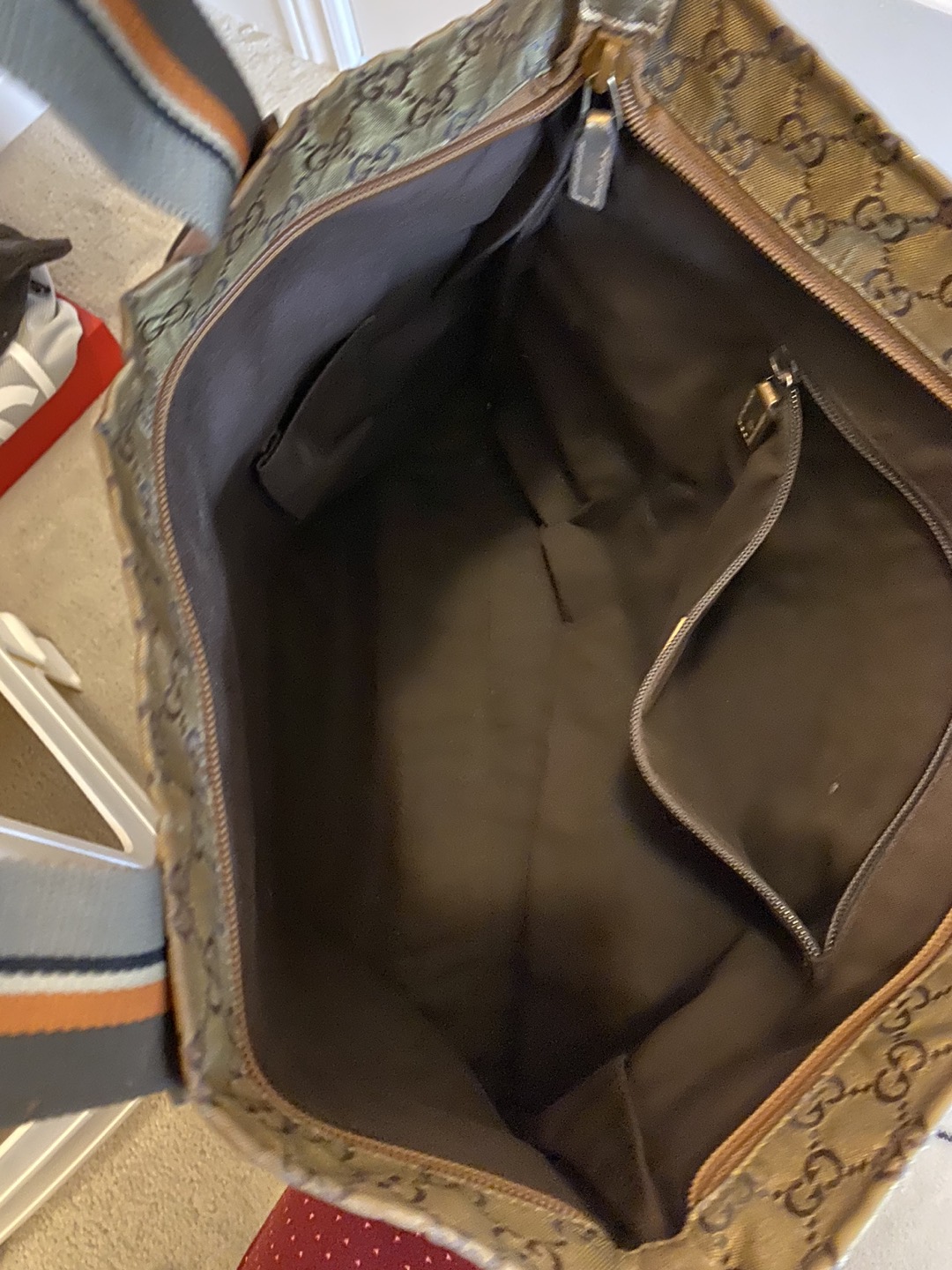 Authentic Gucci GG Large Tote image indicator(5)