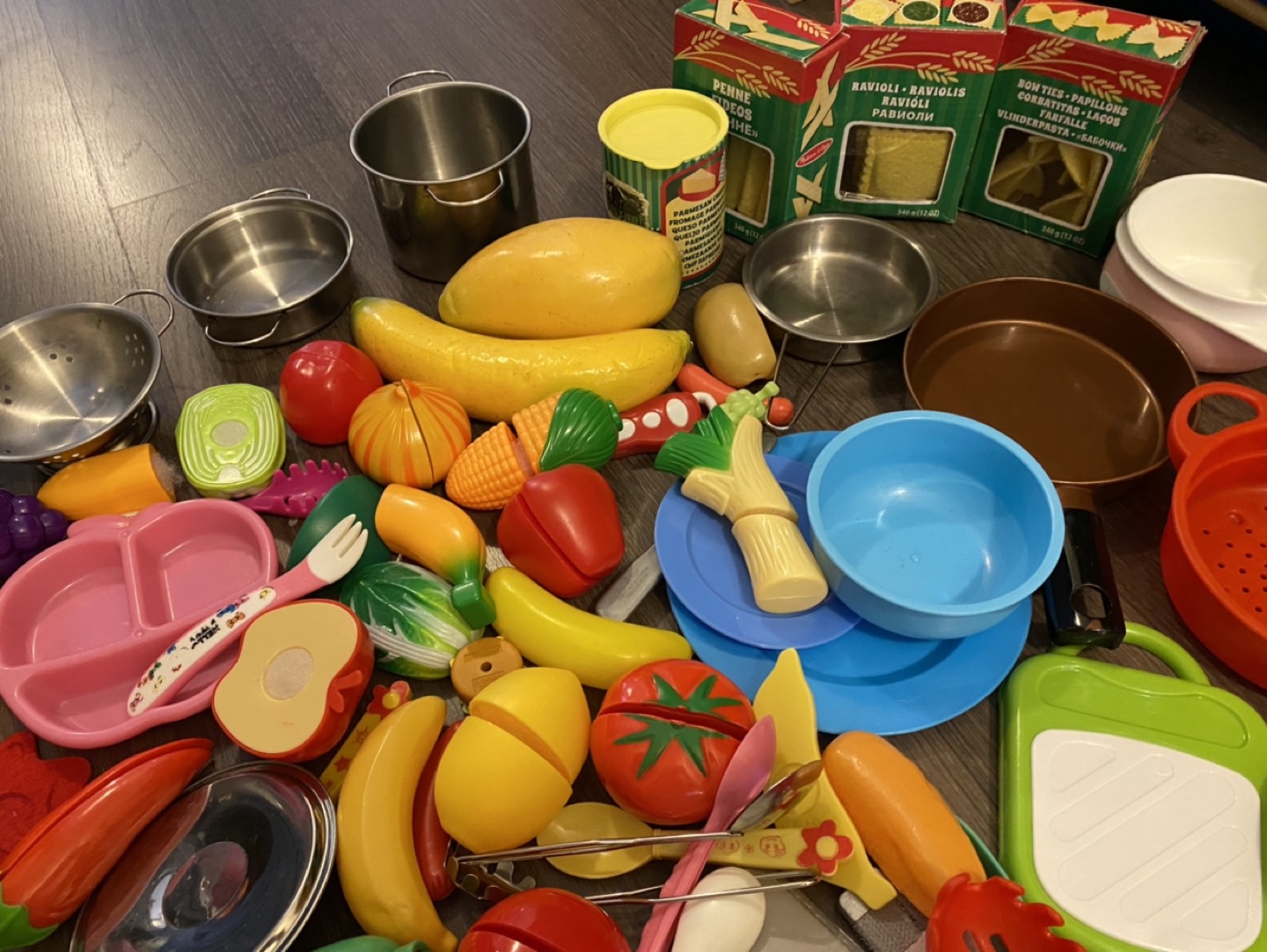 Little Tikes Grand Serves Kitchen and Barbecue image indicator(6)