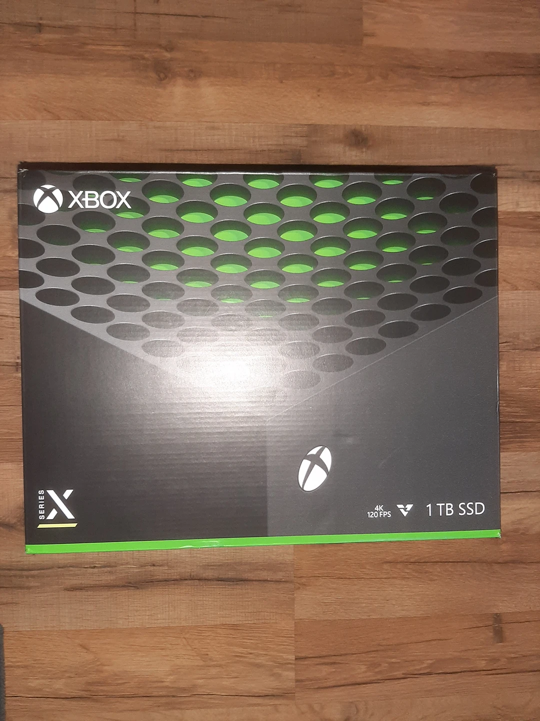 Brand new in SEALED box xbox series X + Extra FREE controller