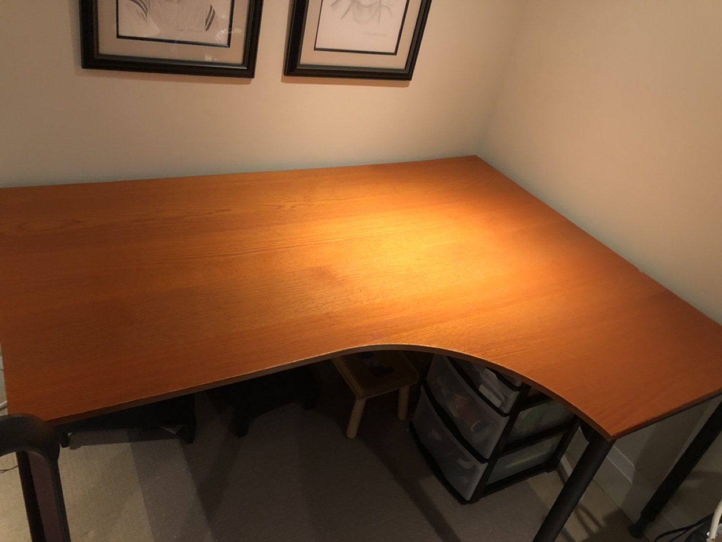 Ikea desk, with extendable legs - photo 2