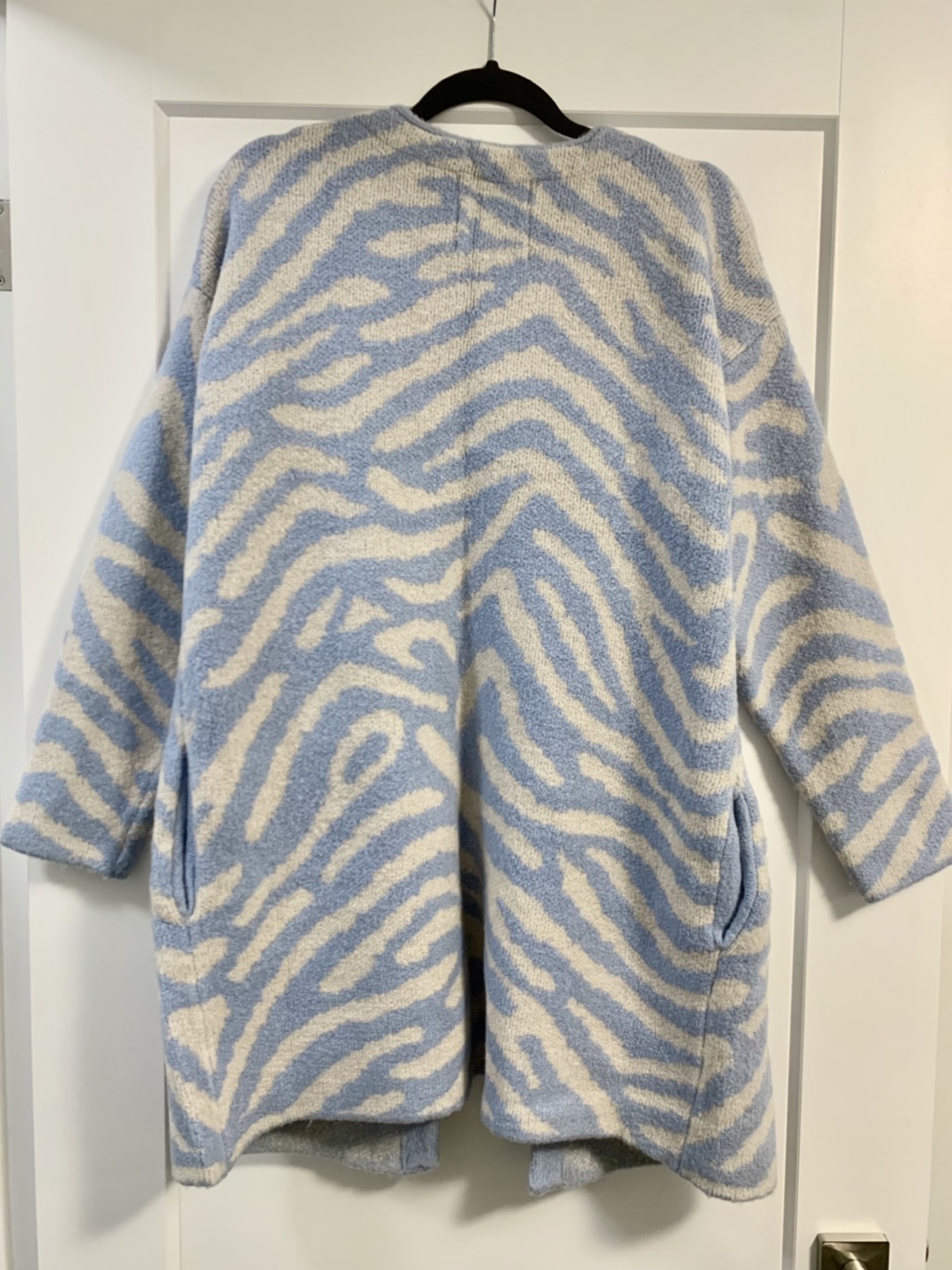 Sky blue zebra pattern cardigan - photo 3