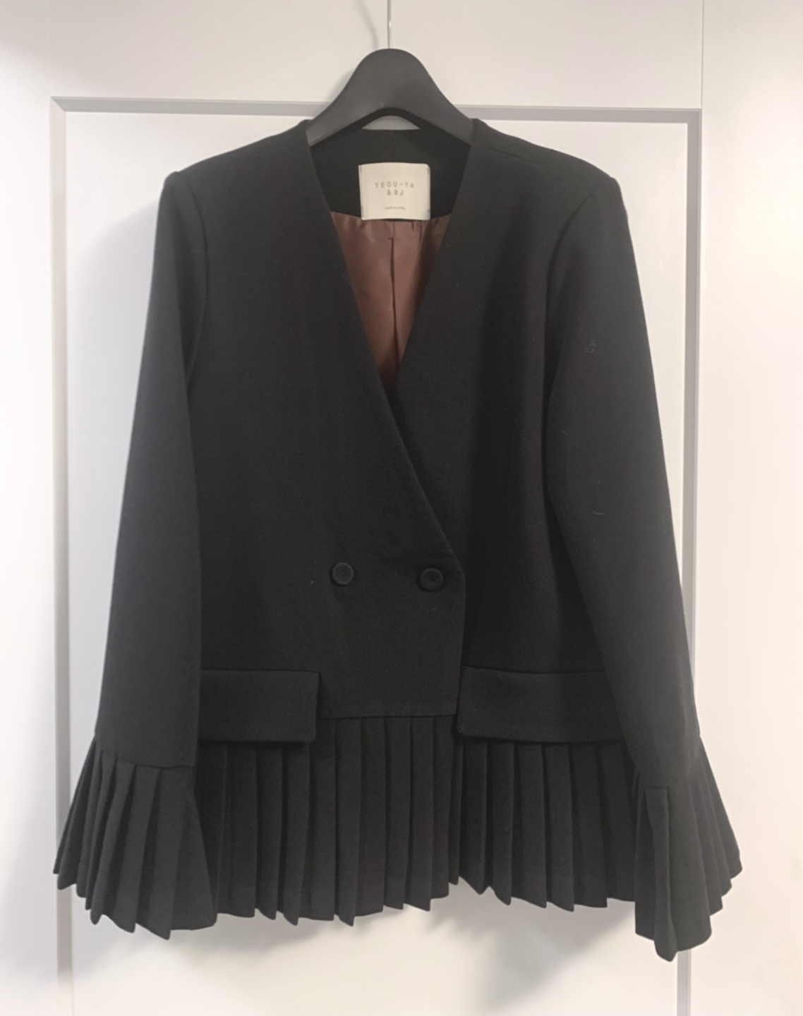 Frill detailed jacket